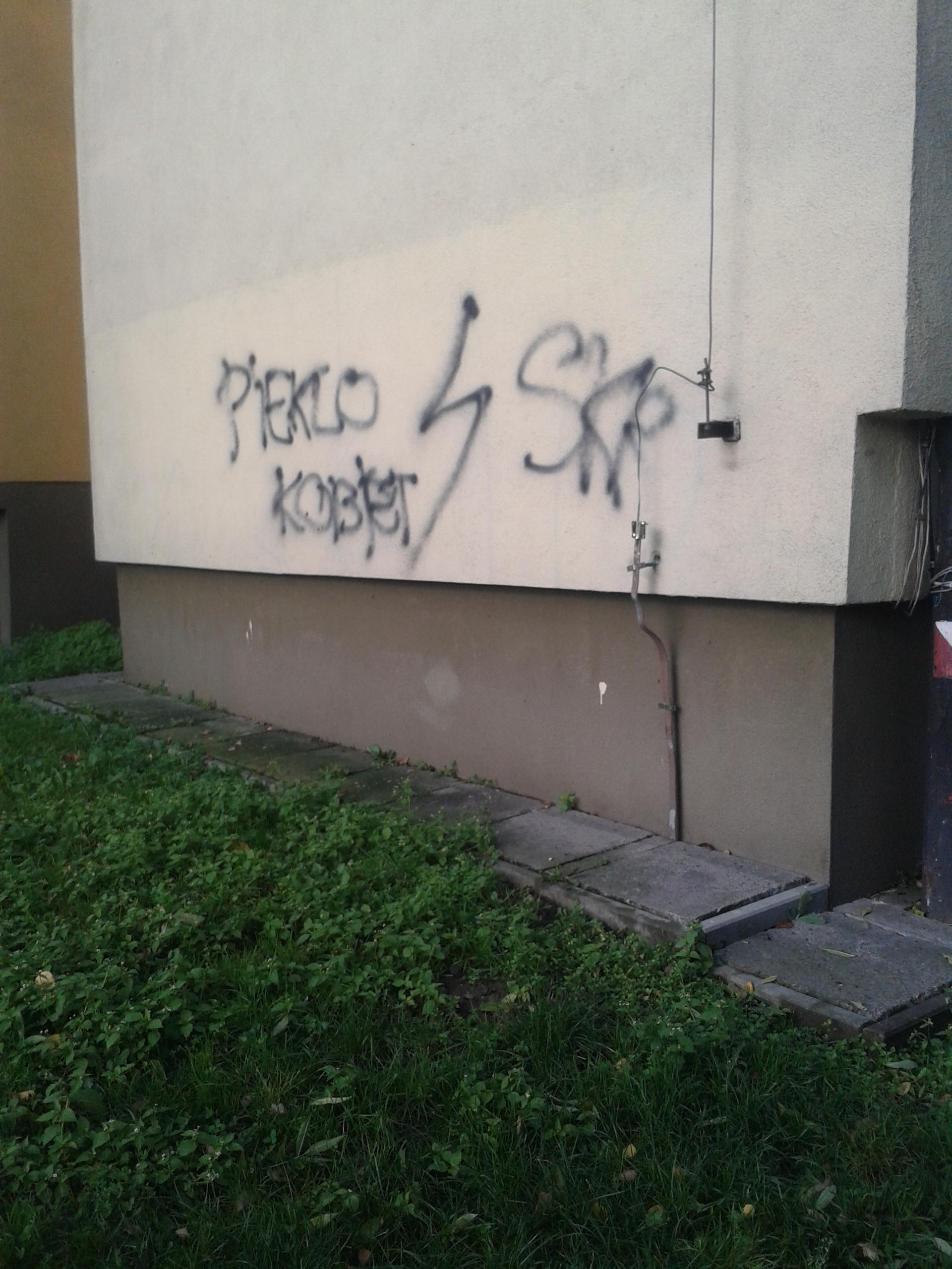 Zdjęcie przed zamalowaniem