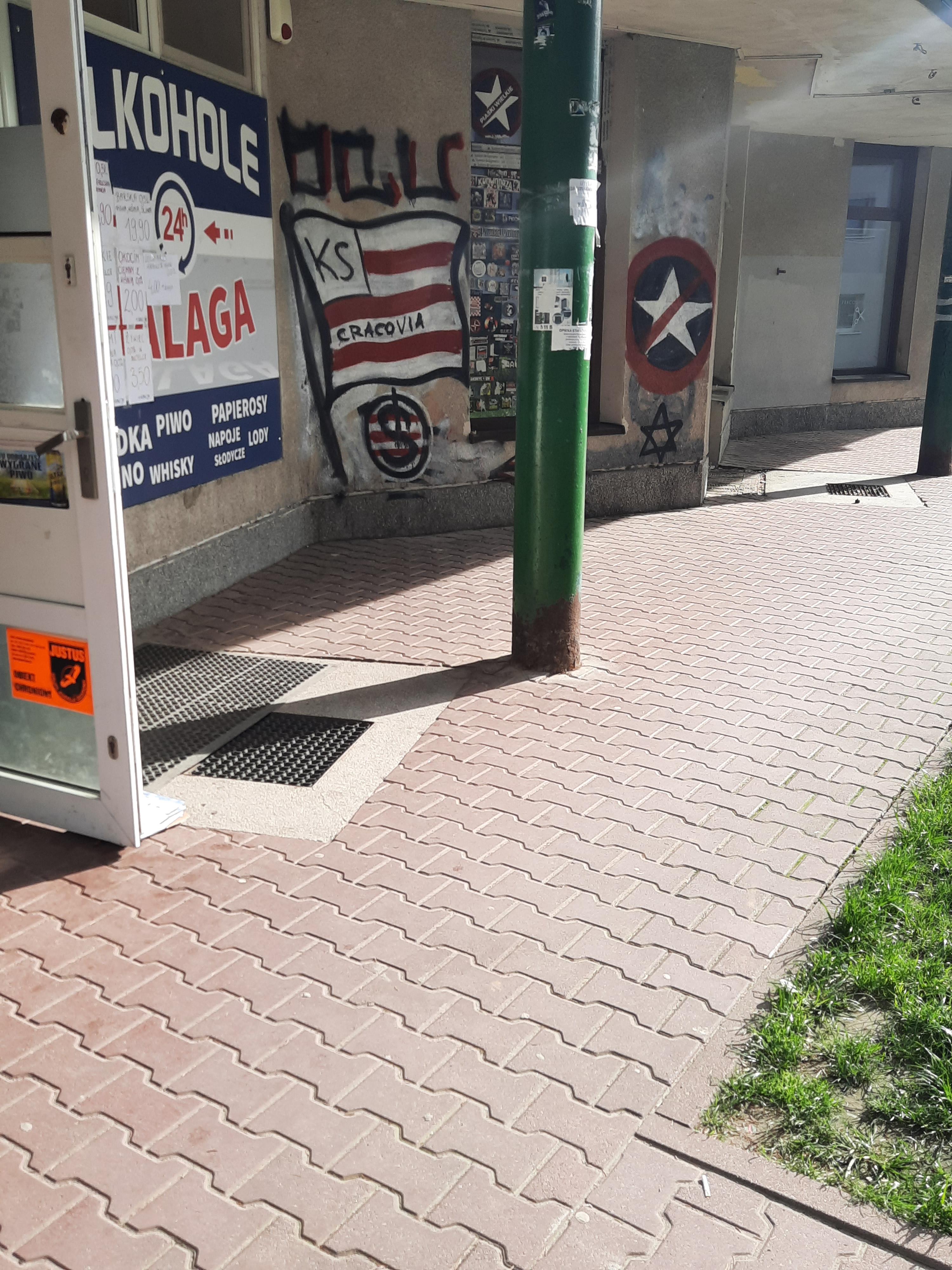 Zdjęcie przed zamalowaniem