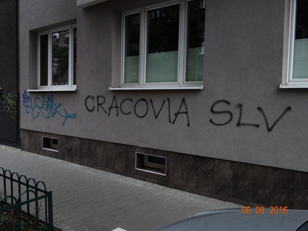 Zdjęcie przed zamalowaniem