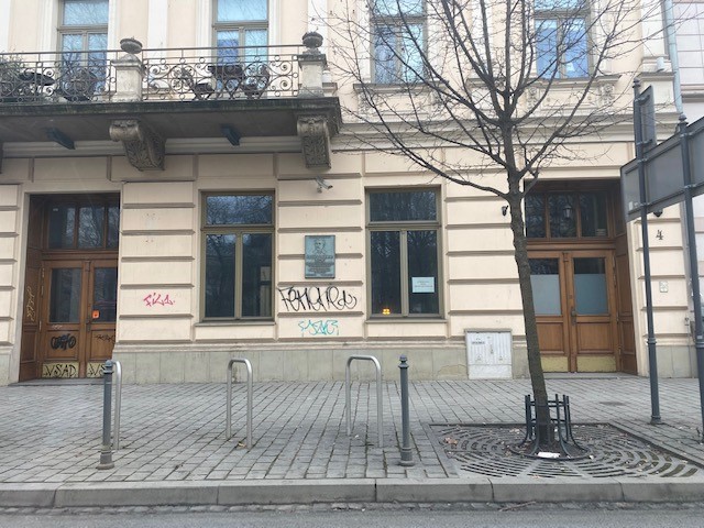 Zdjęcie przed zamalowaniem
