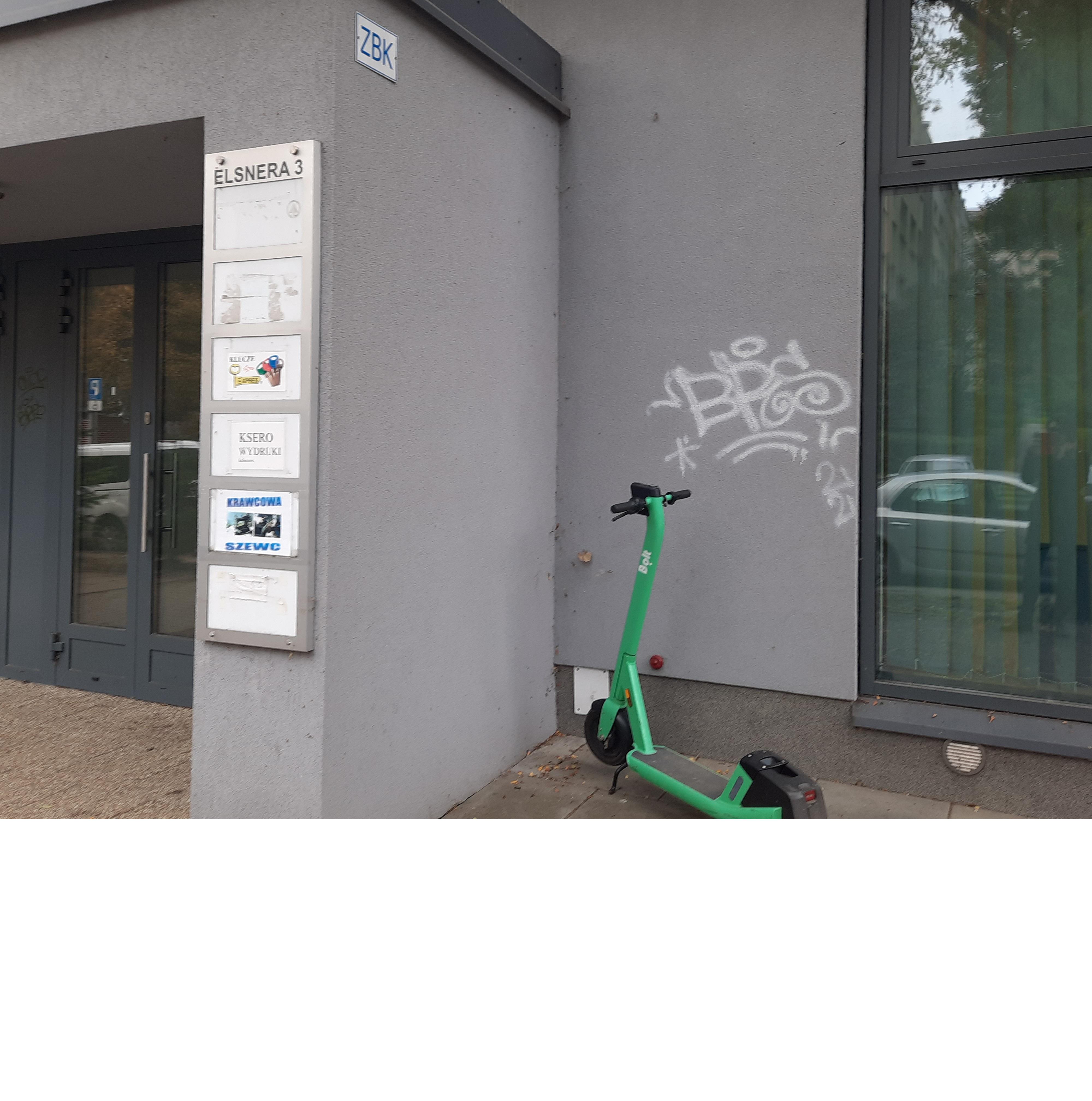 Zdjęcie przed zamalowaniem