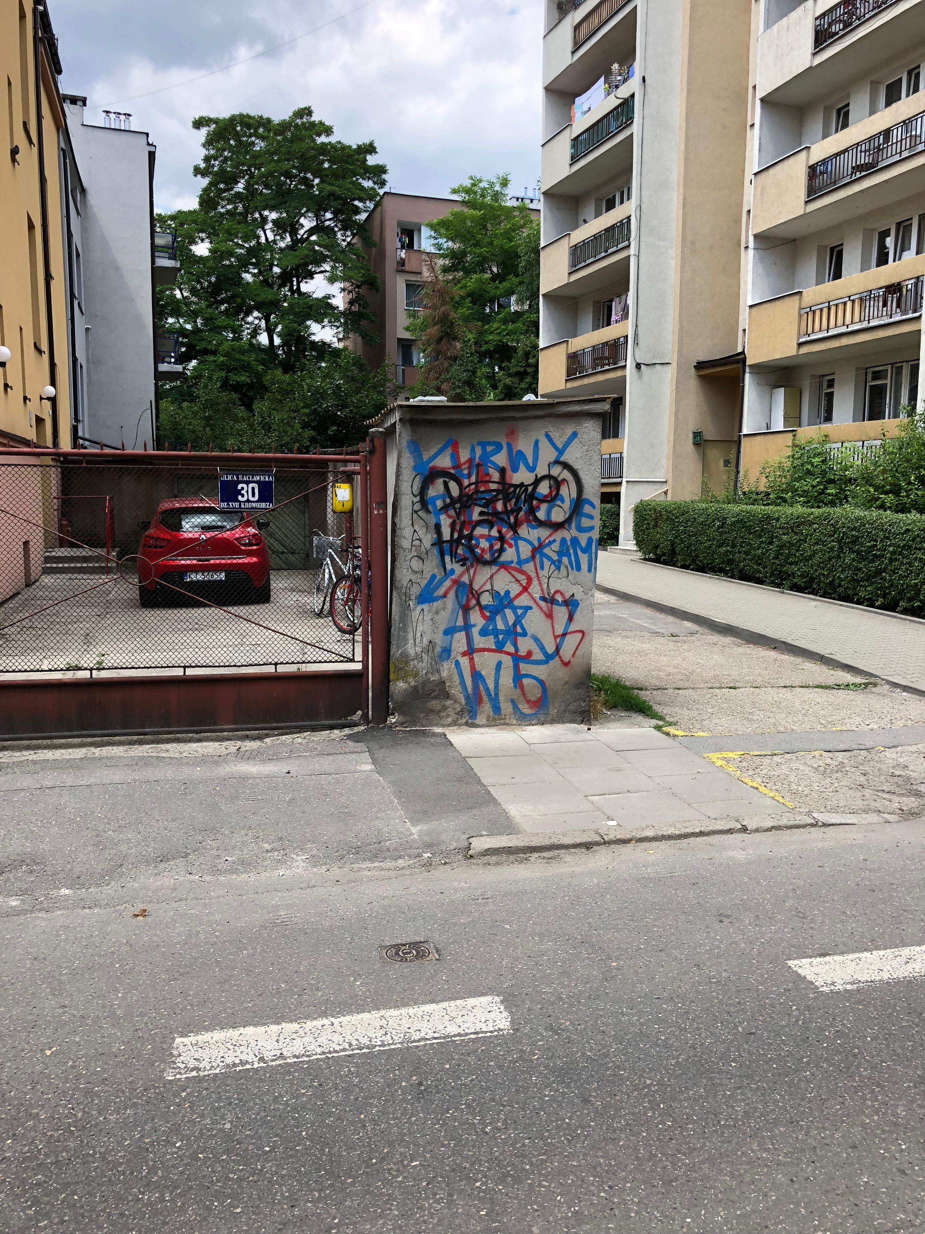 Zdjęcie przed zamalowaniem