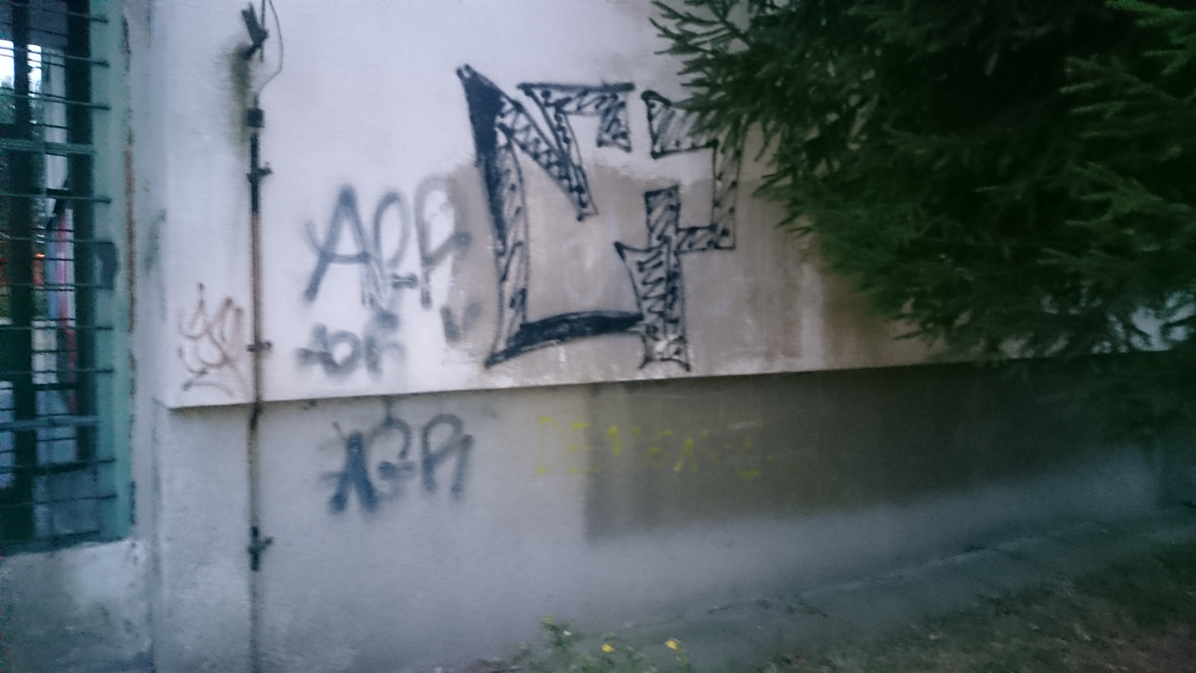 Zdjęcie przed zamalowaniem