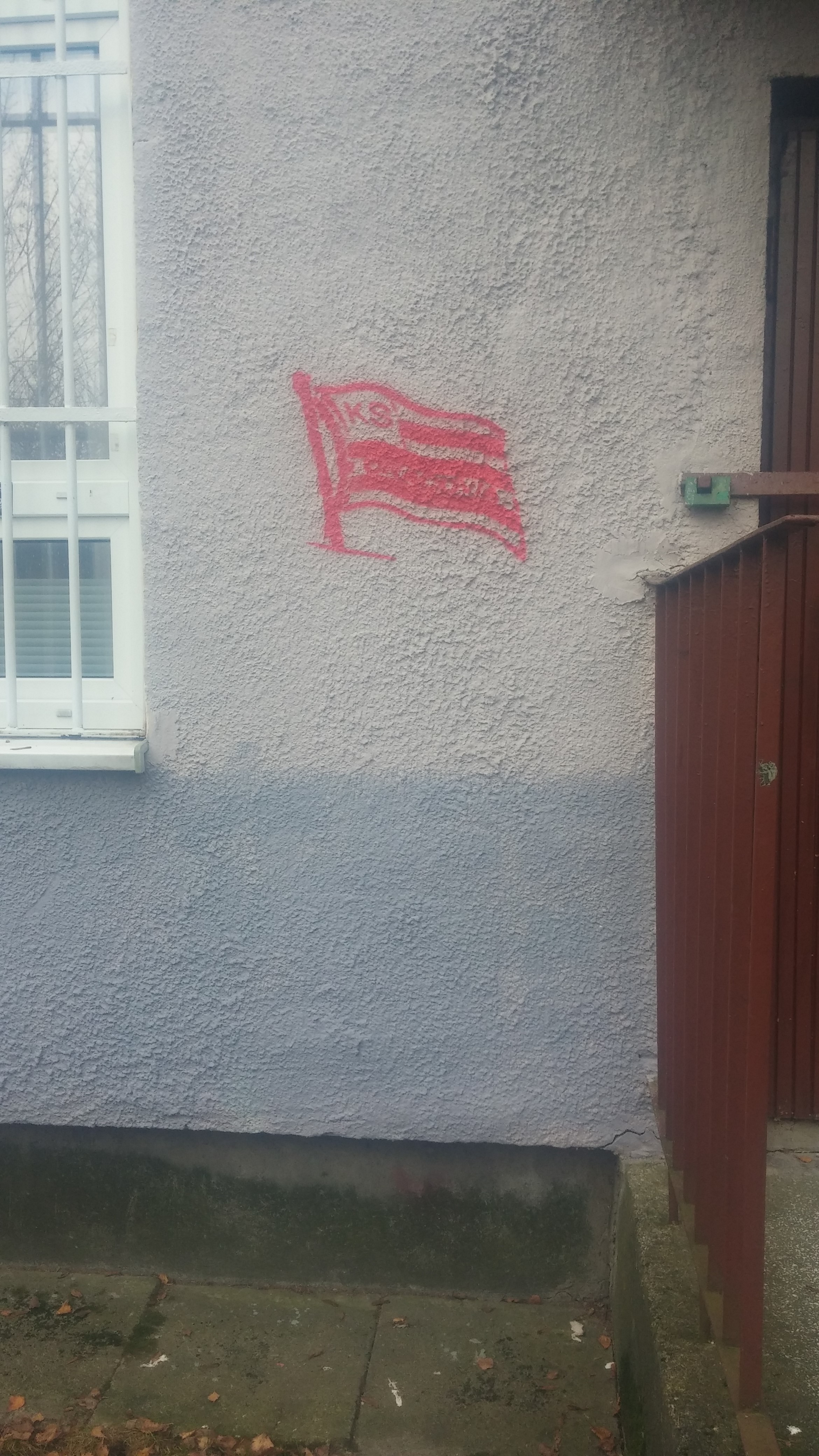 Zdjęcie przed zamalowaniem