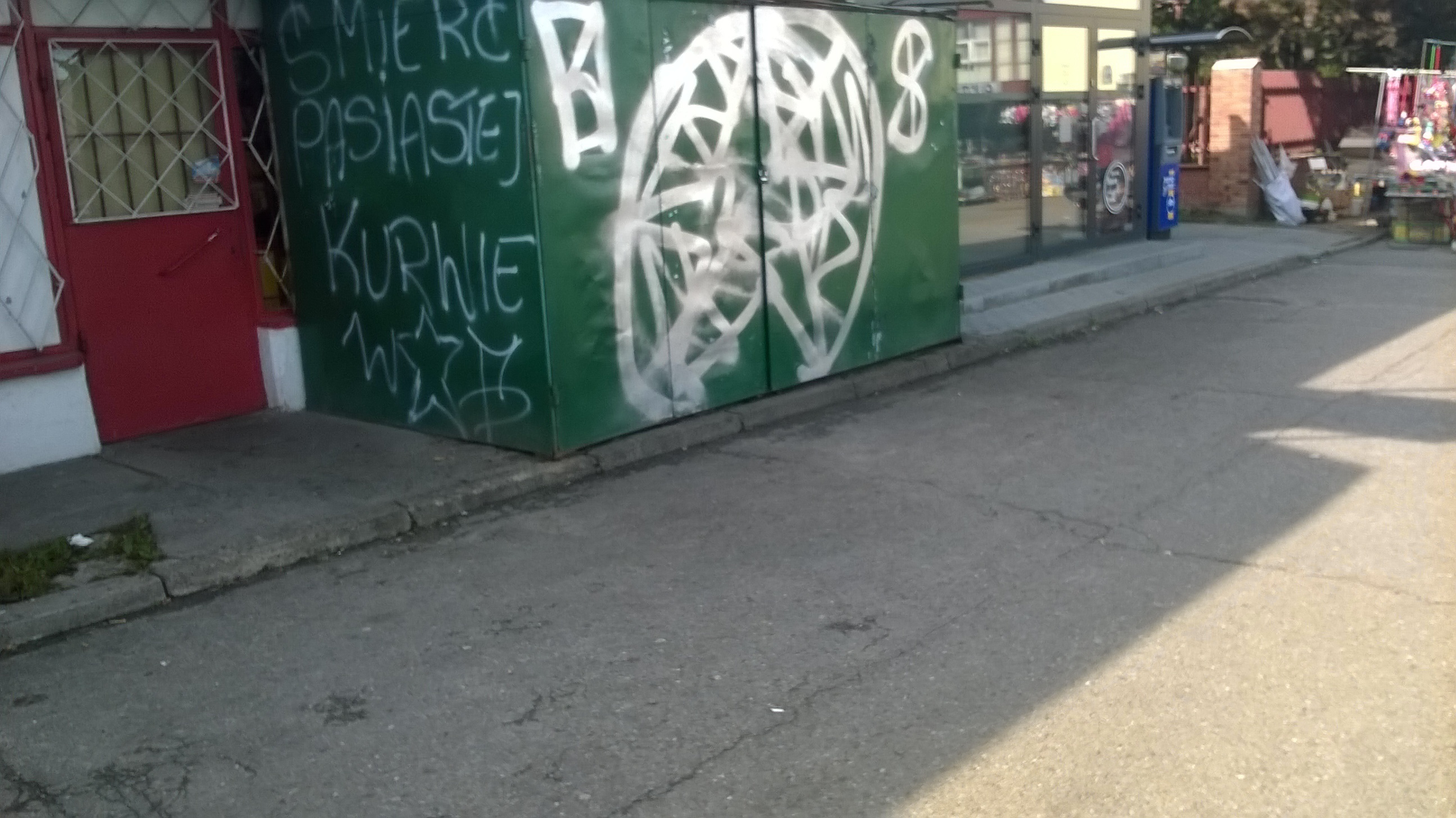 Zdjęcie przed zamalowaniem