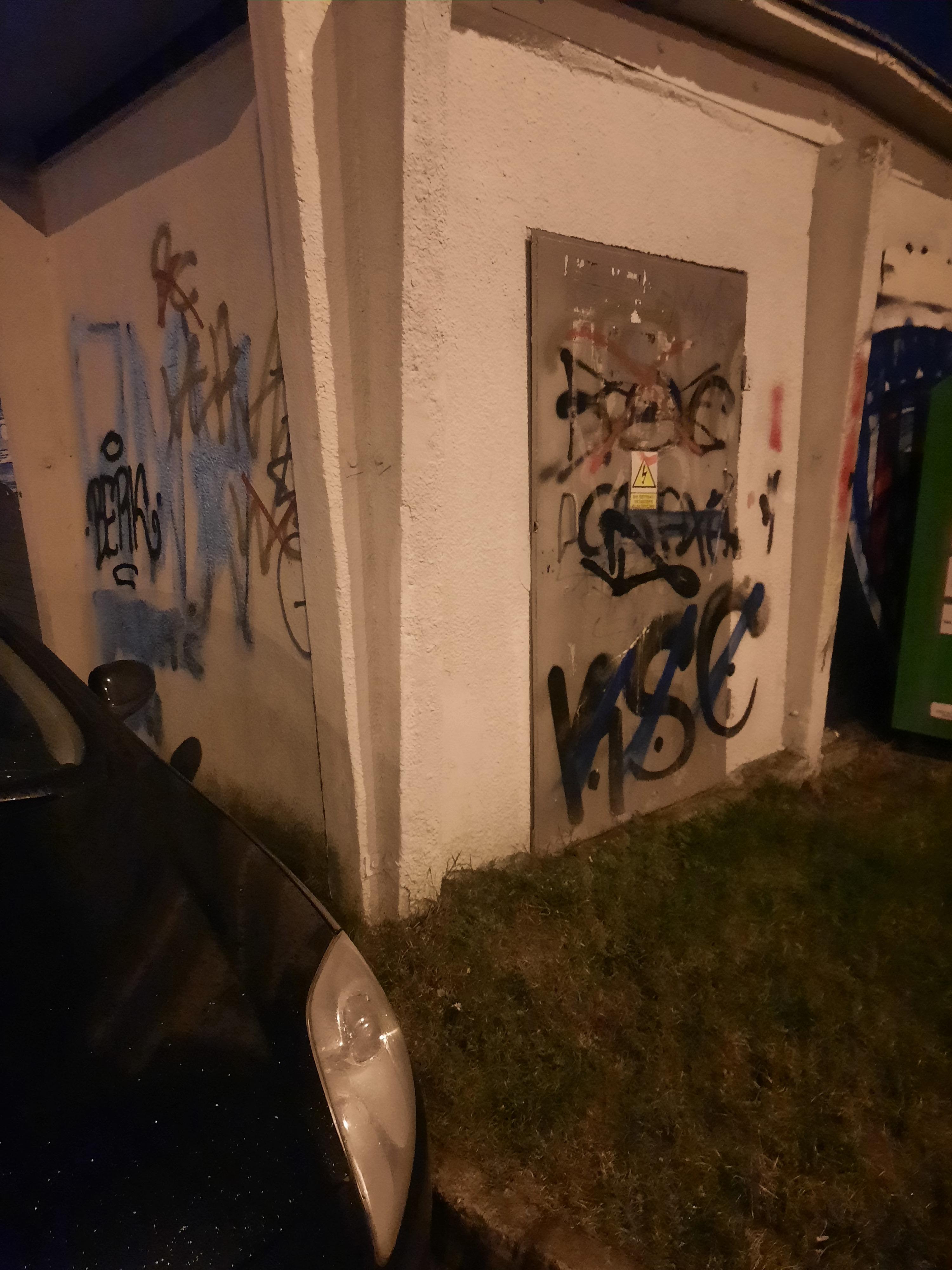 Zdjęcie przed zamalowaniem