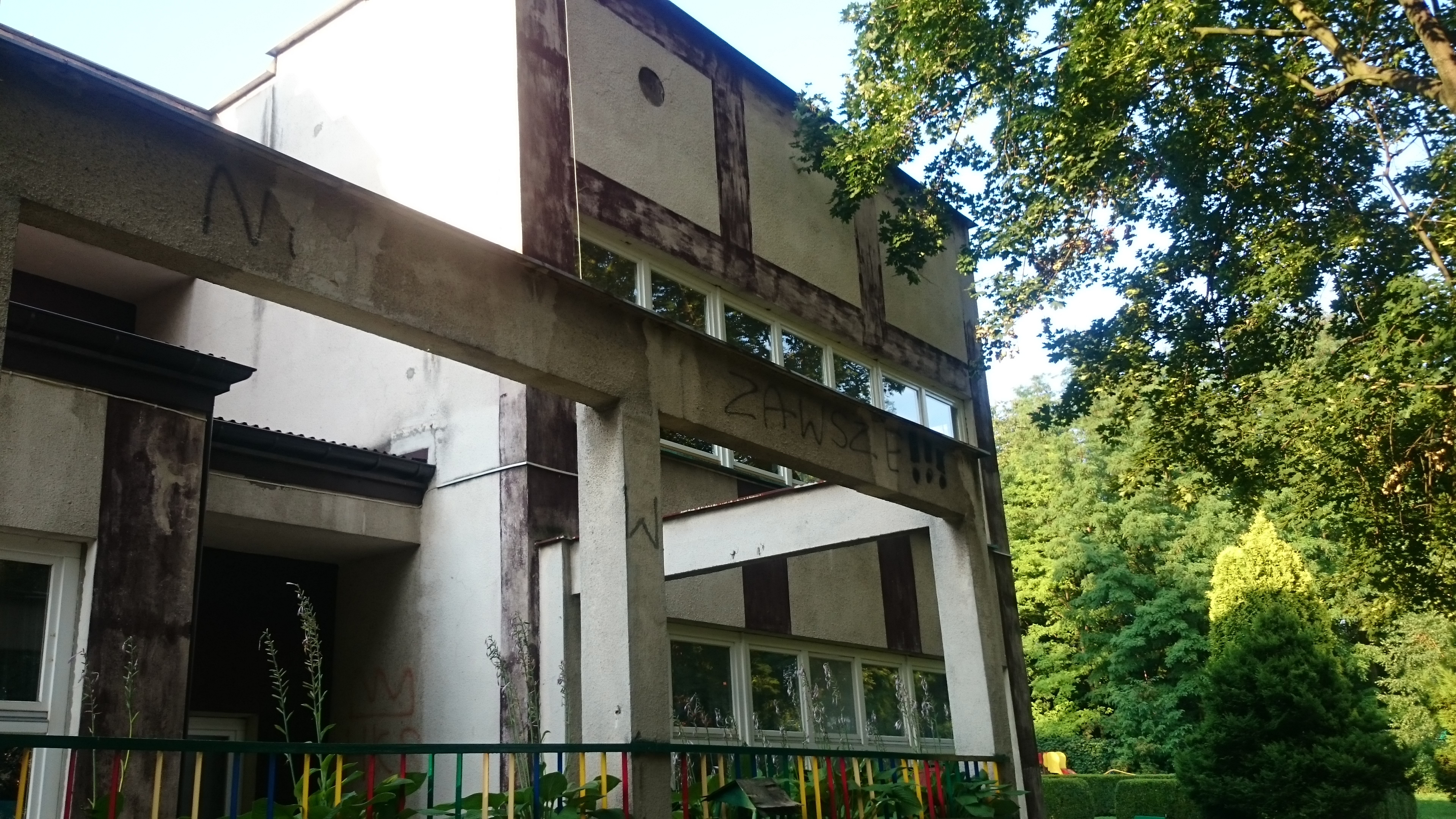 Zdjęcie przed zamalowaniem