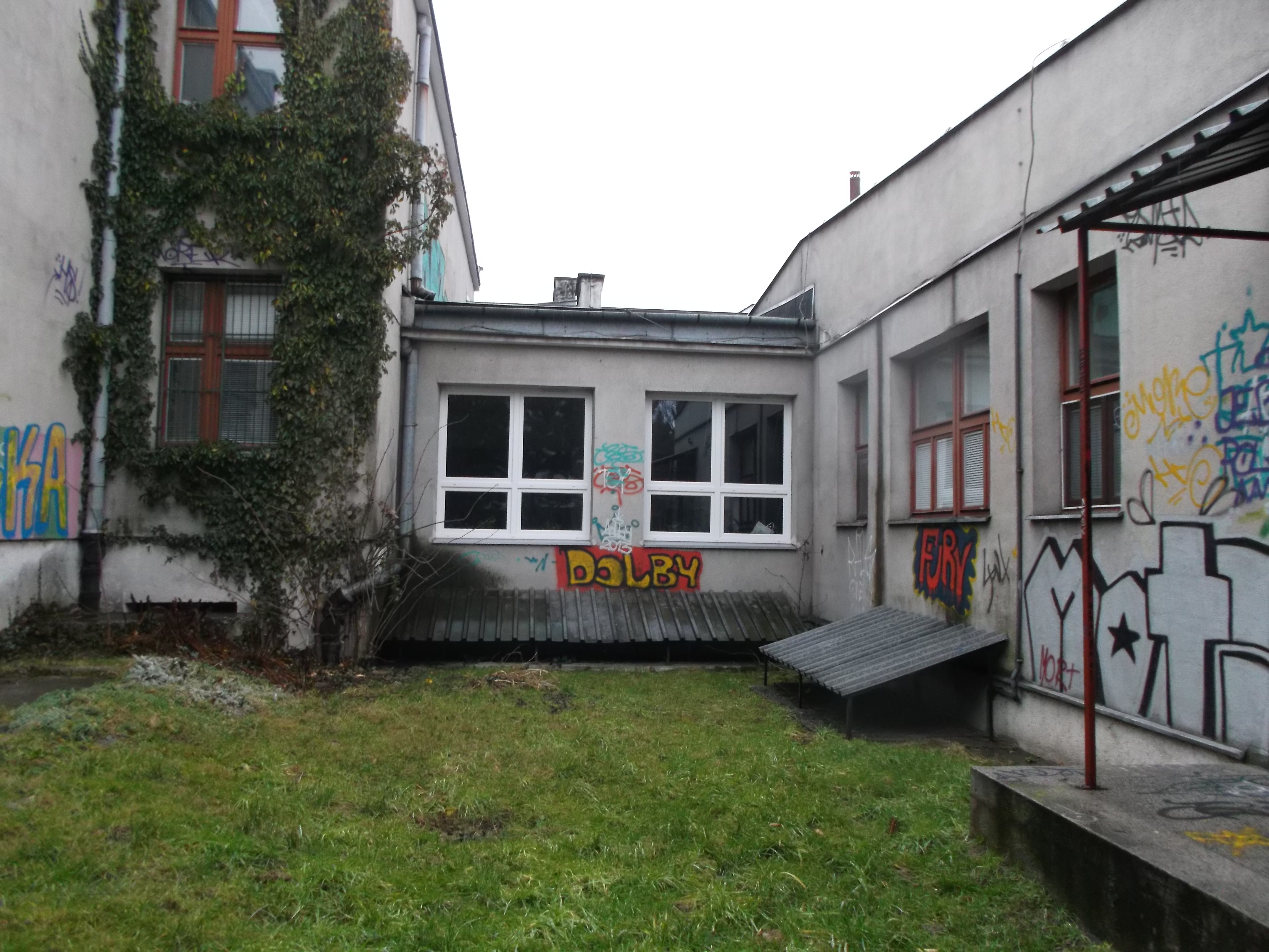 Zdjęcie przed zamalowaniem