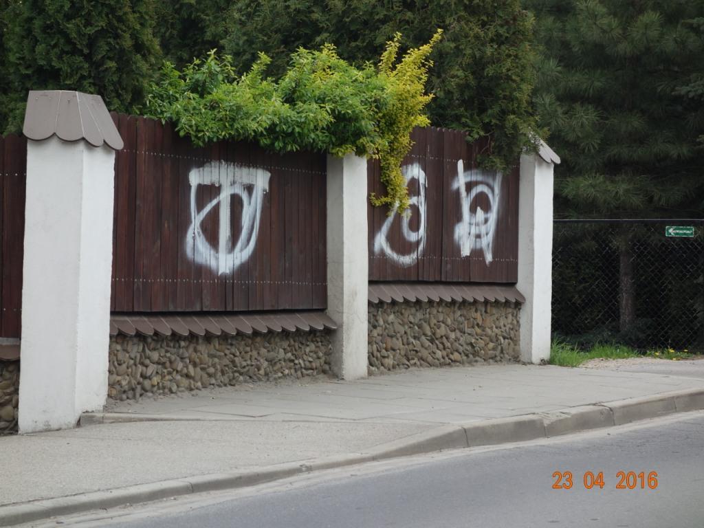 Zdjęcie przed zamalowaniem