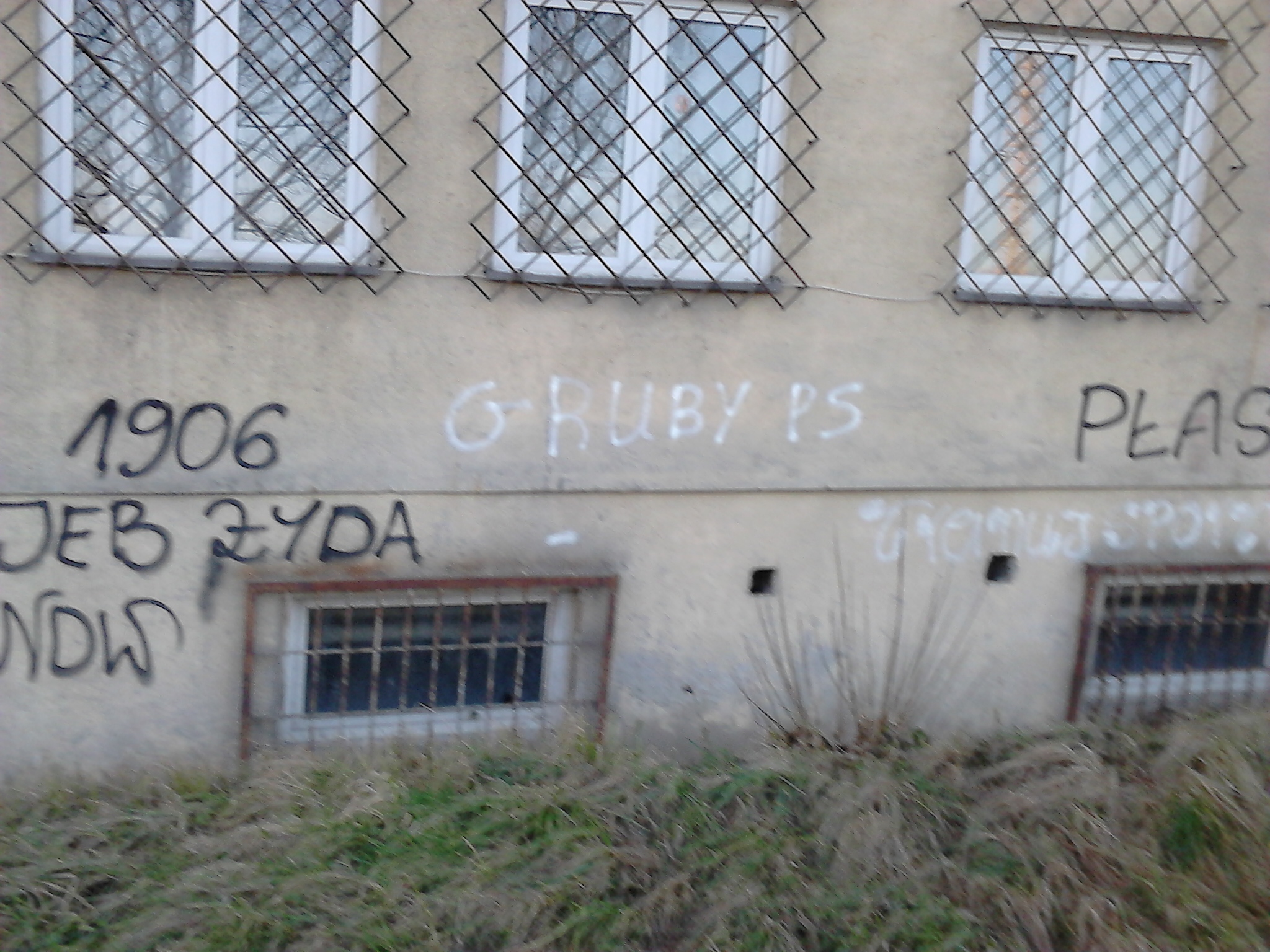 Zdjęcie przed zamalowaniem