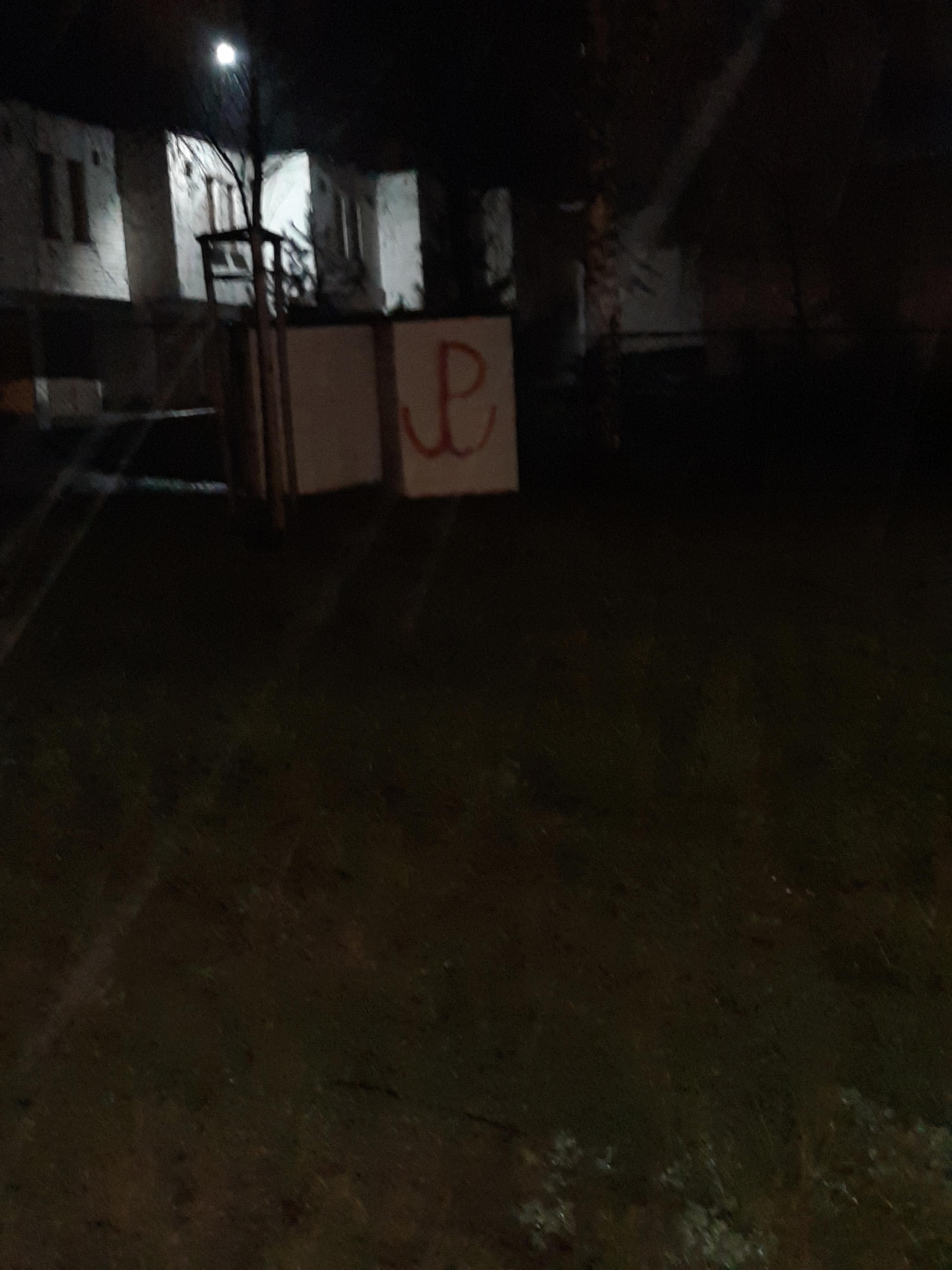 Zdjęcie przed zamalowaniem