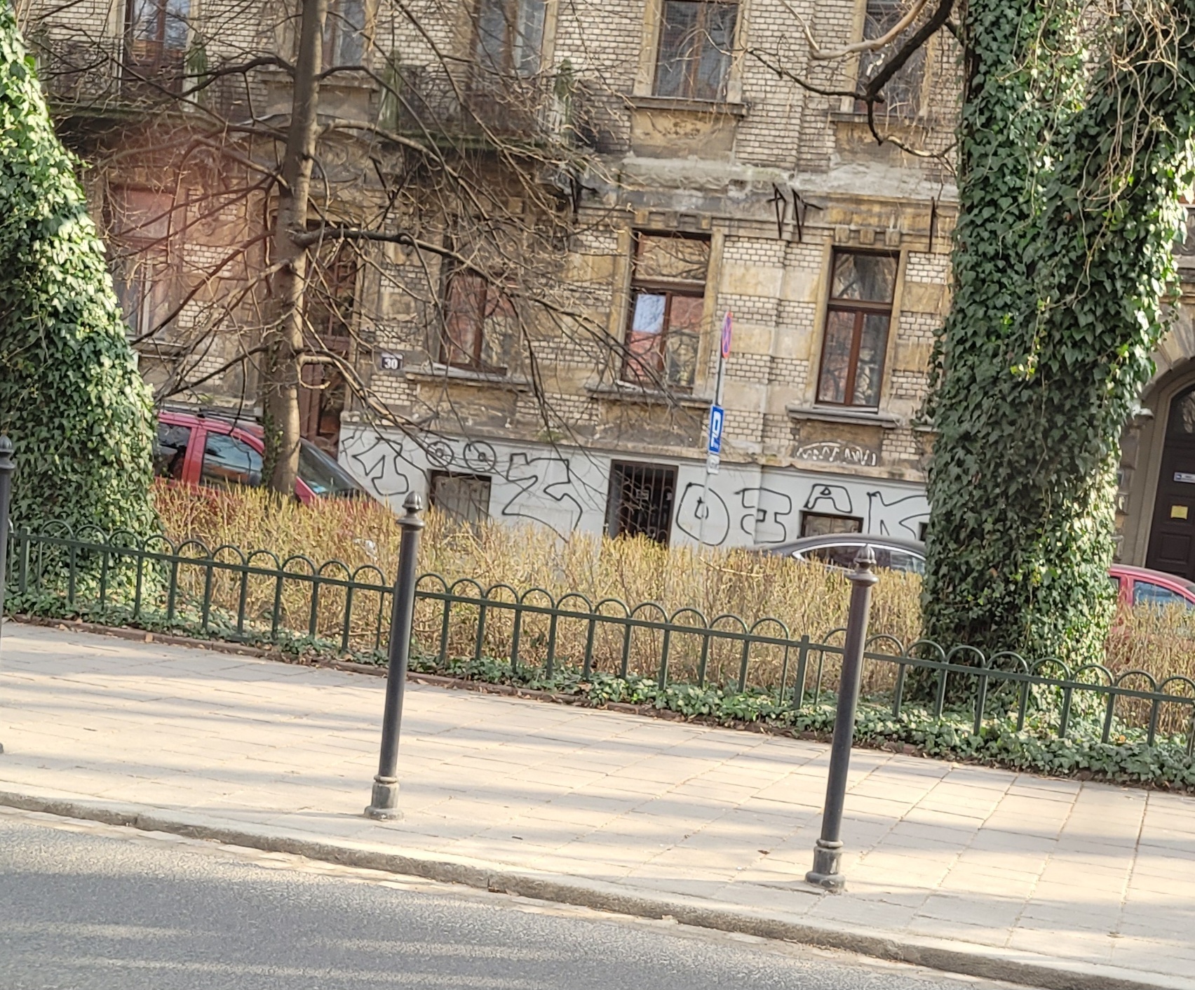 Zdjęcie przed zamalowaniem