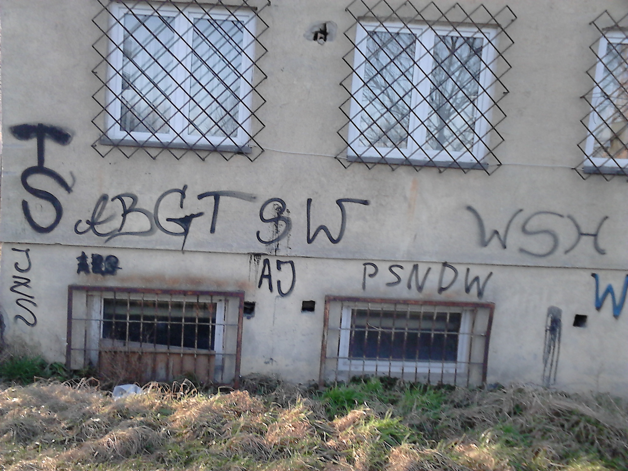 Zdjęcie przed zamalowaniem