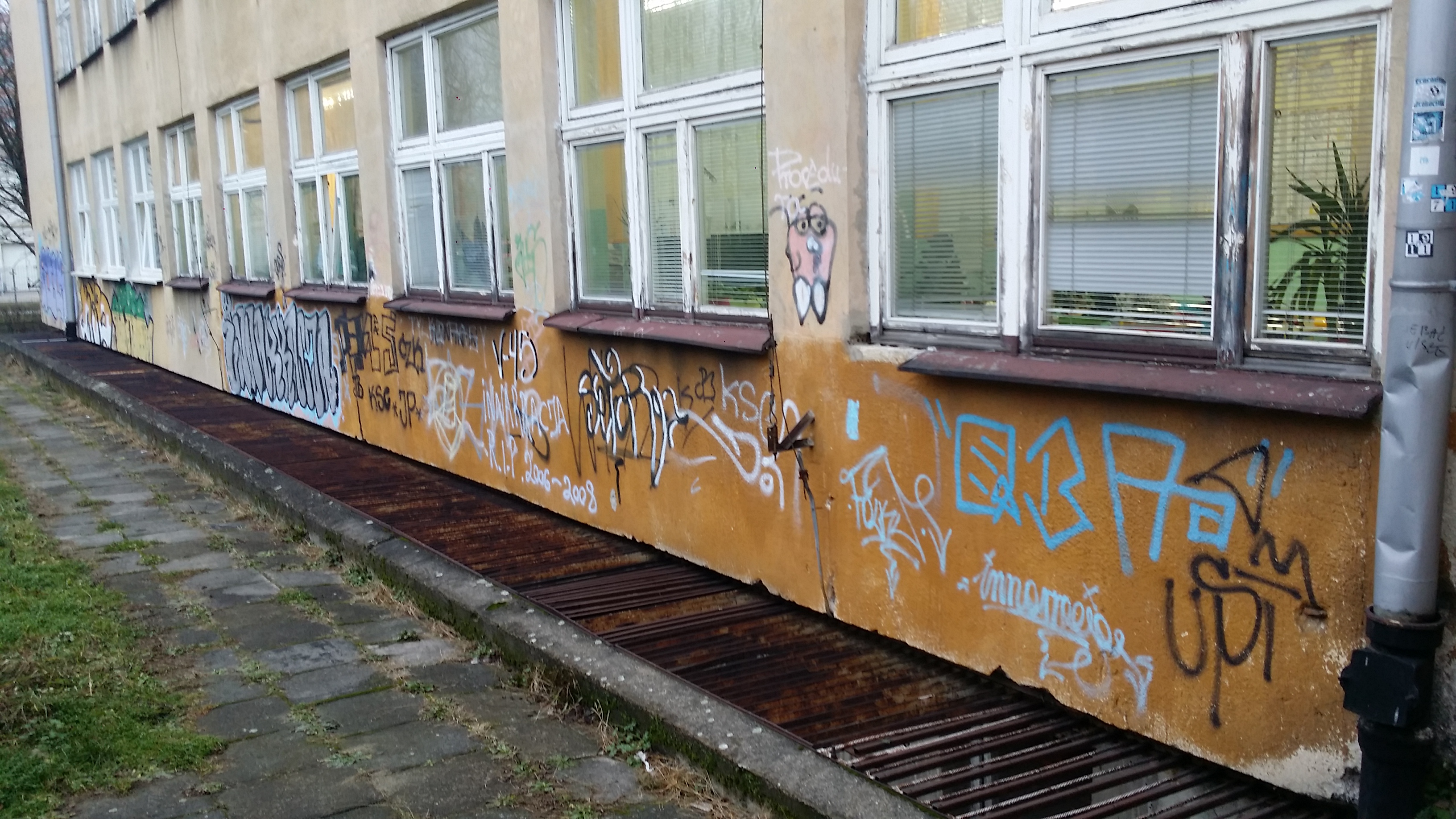 Zdjęcie przed zamalowaniem