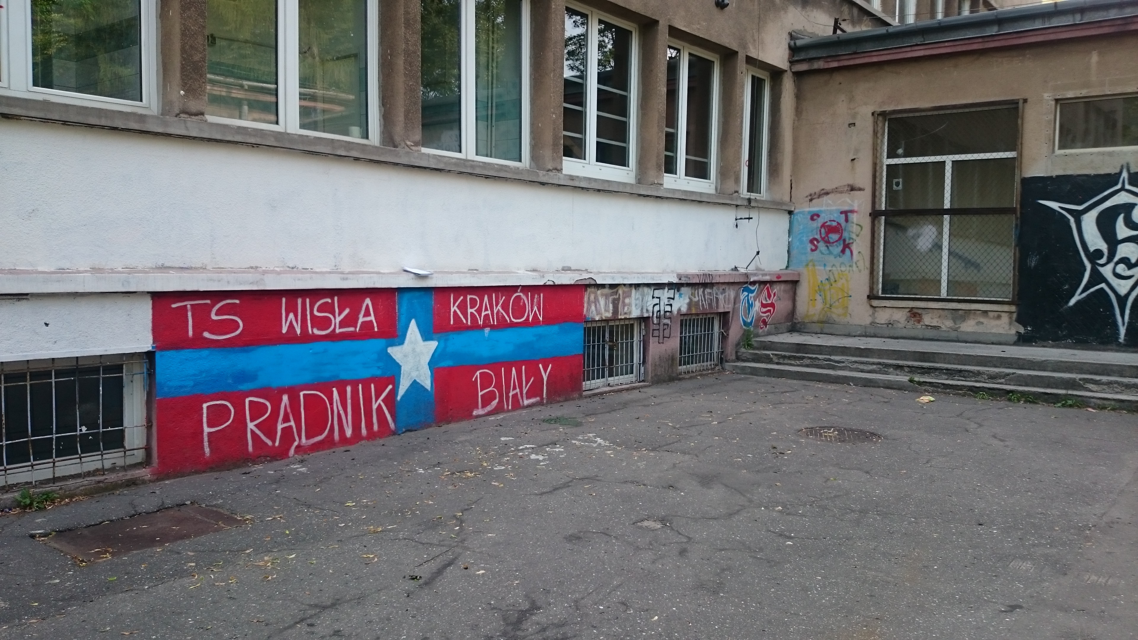 Zdjęcie przed zamalowaniem