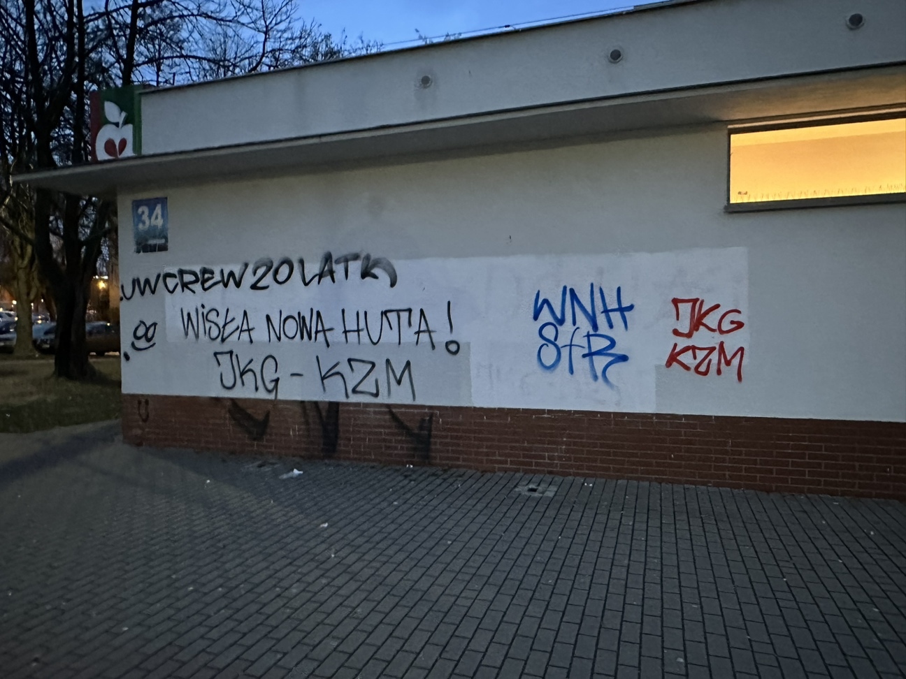 Zdjęcie przed zamalowaniem