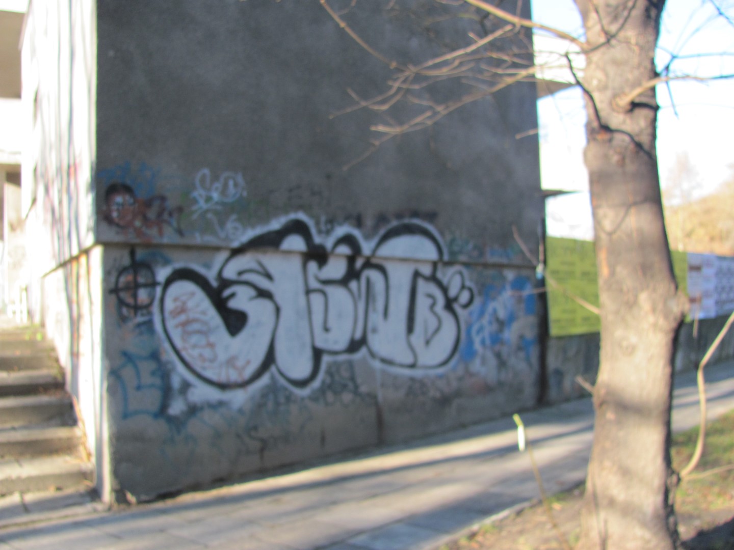 Zdjęcie przed zamalowaniem