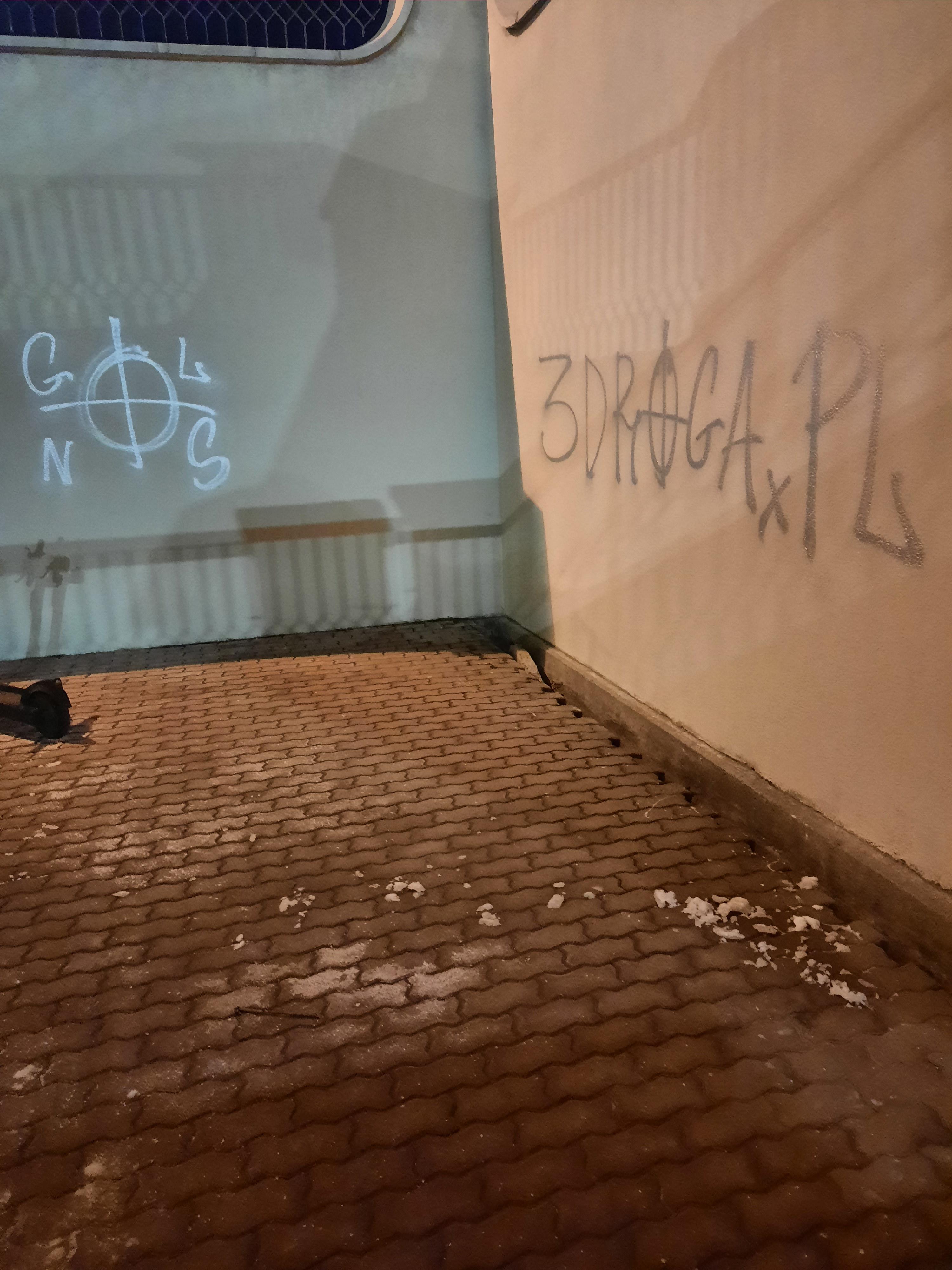 Zdjęcie przed zamalowaniem