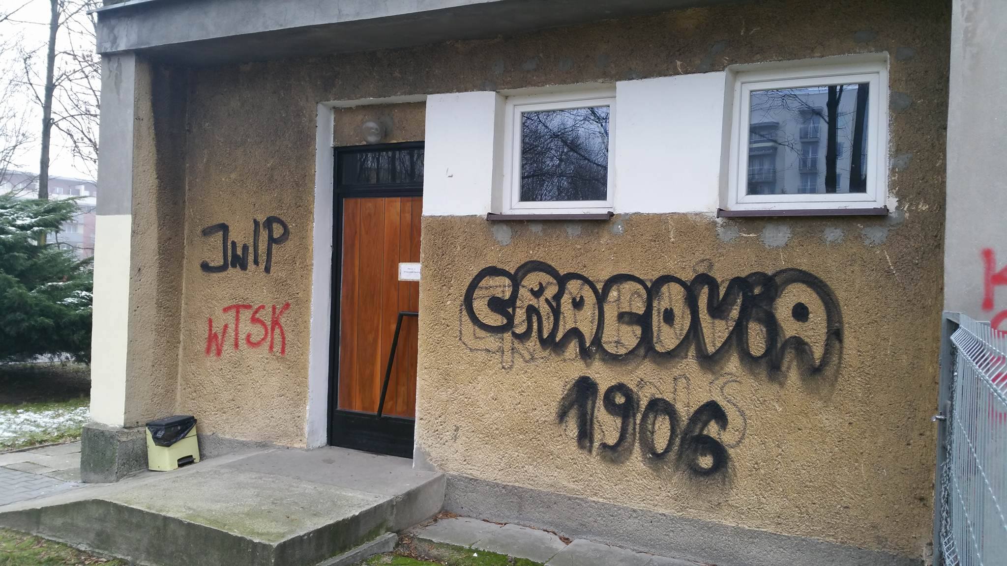 Zdjęcie przed zamalowaniem