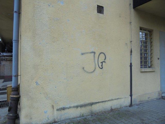 Zdjęcie przed zamalowaniem