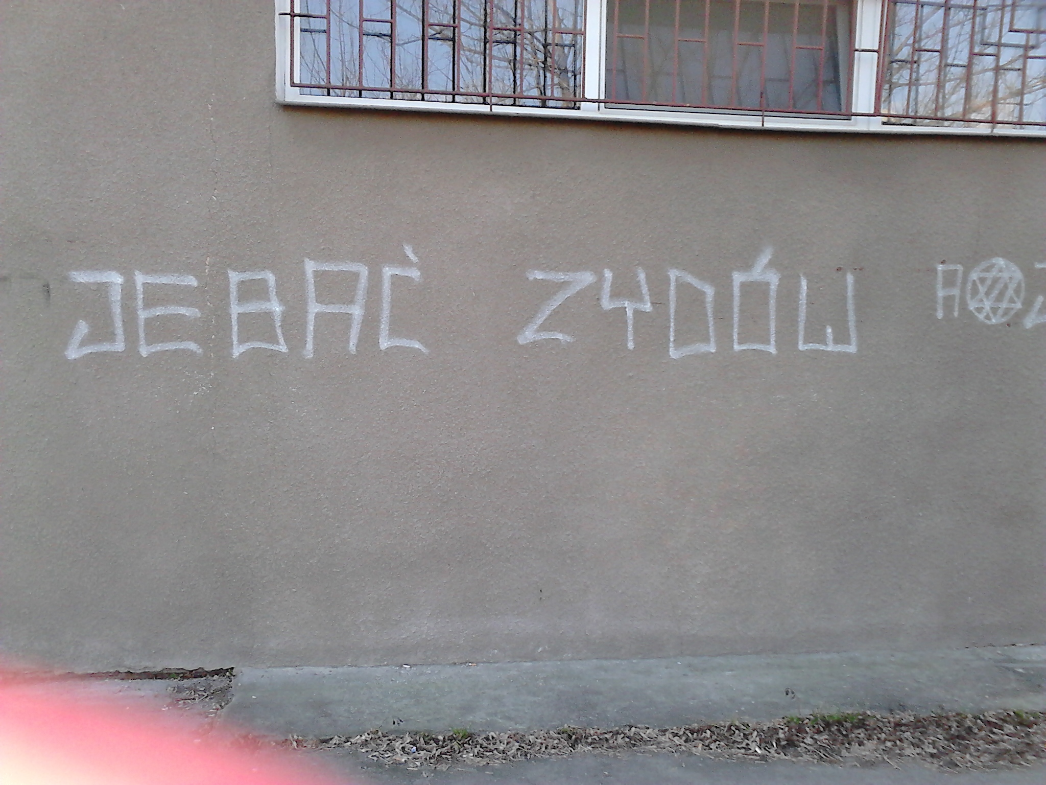 Zdjęcie przed zamalowaniem