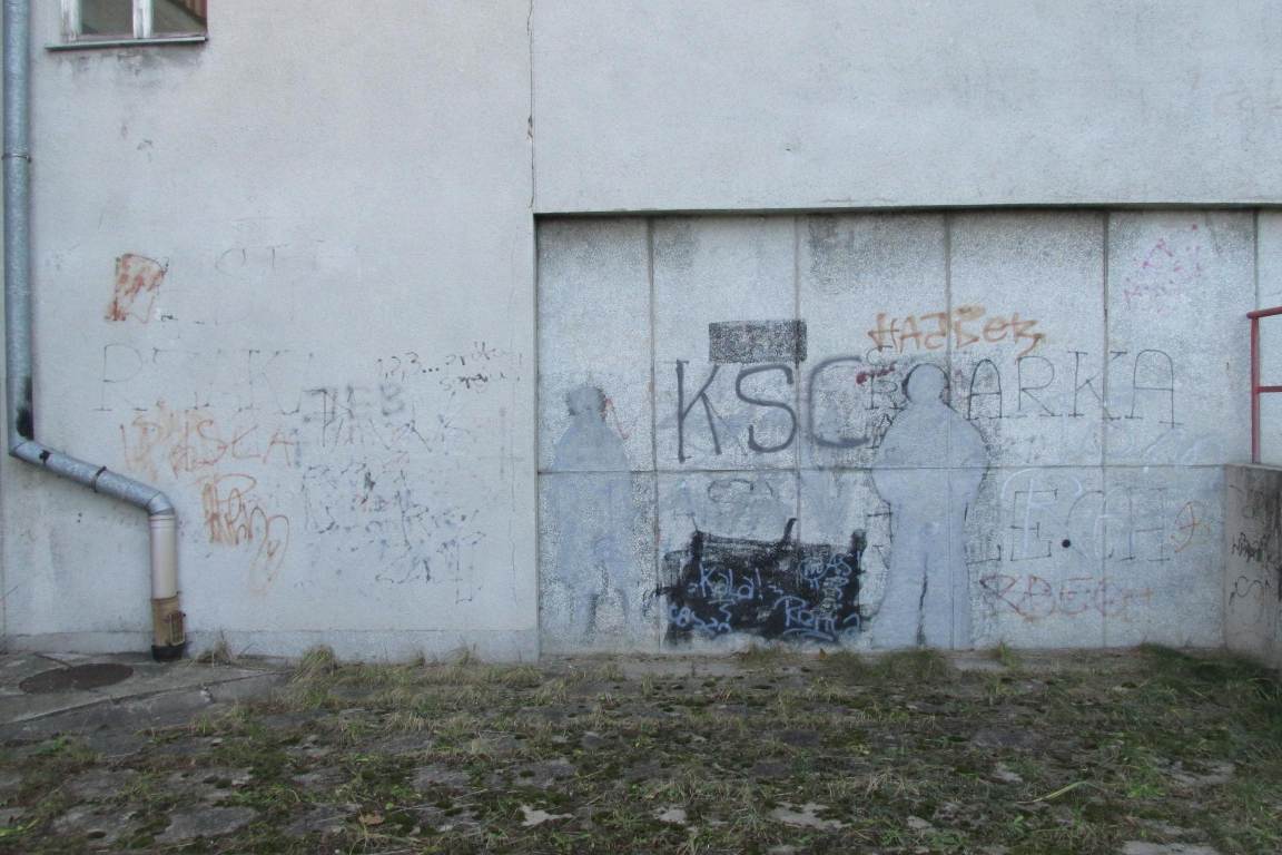 Zdjęcie przed zamalowaniem