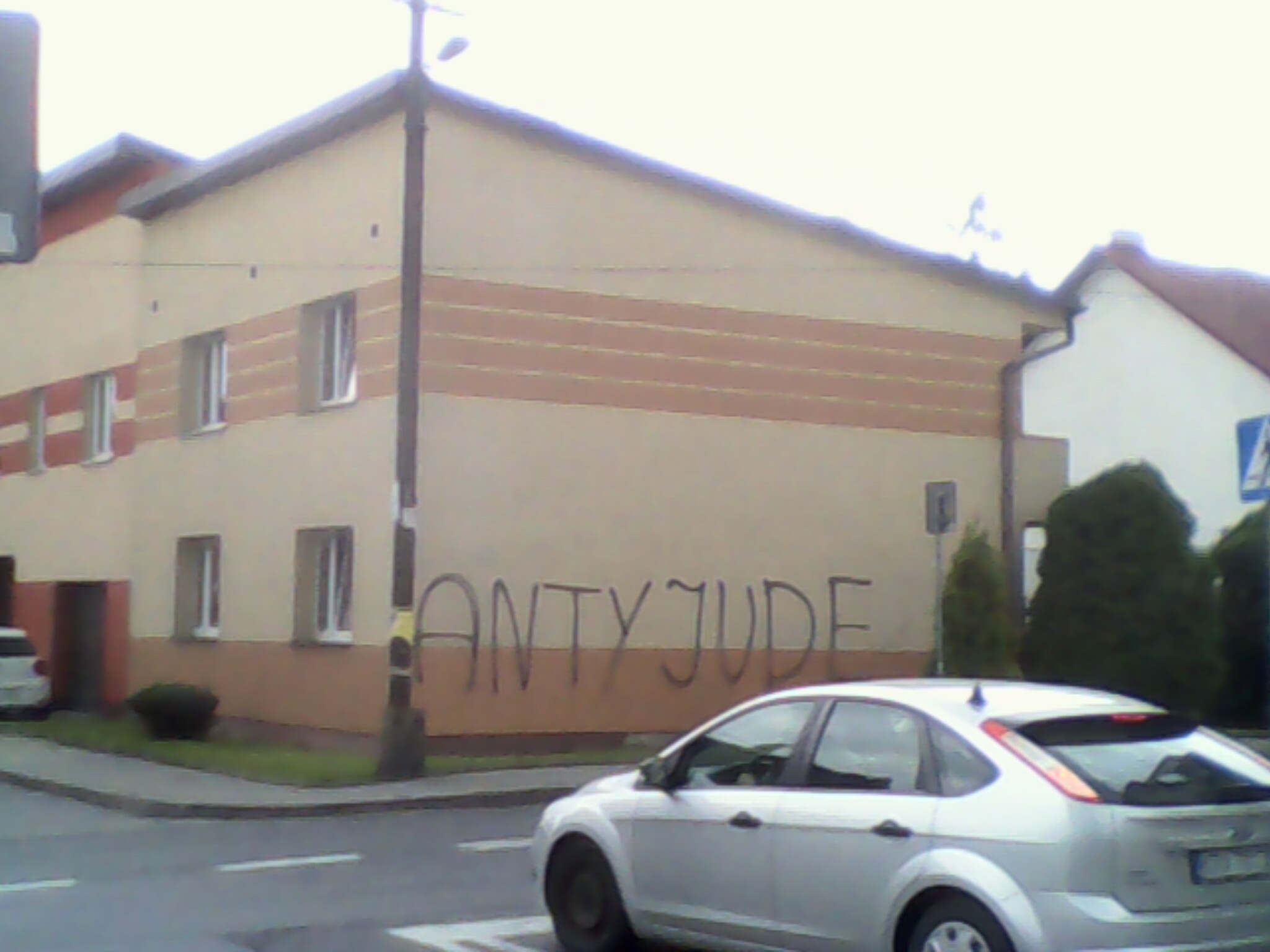 Zdjęcie przed zamalowaniem