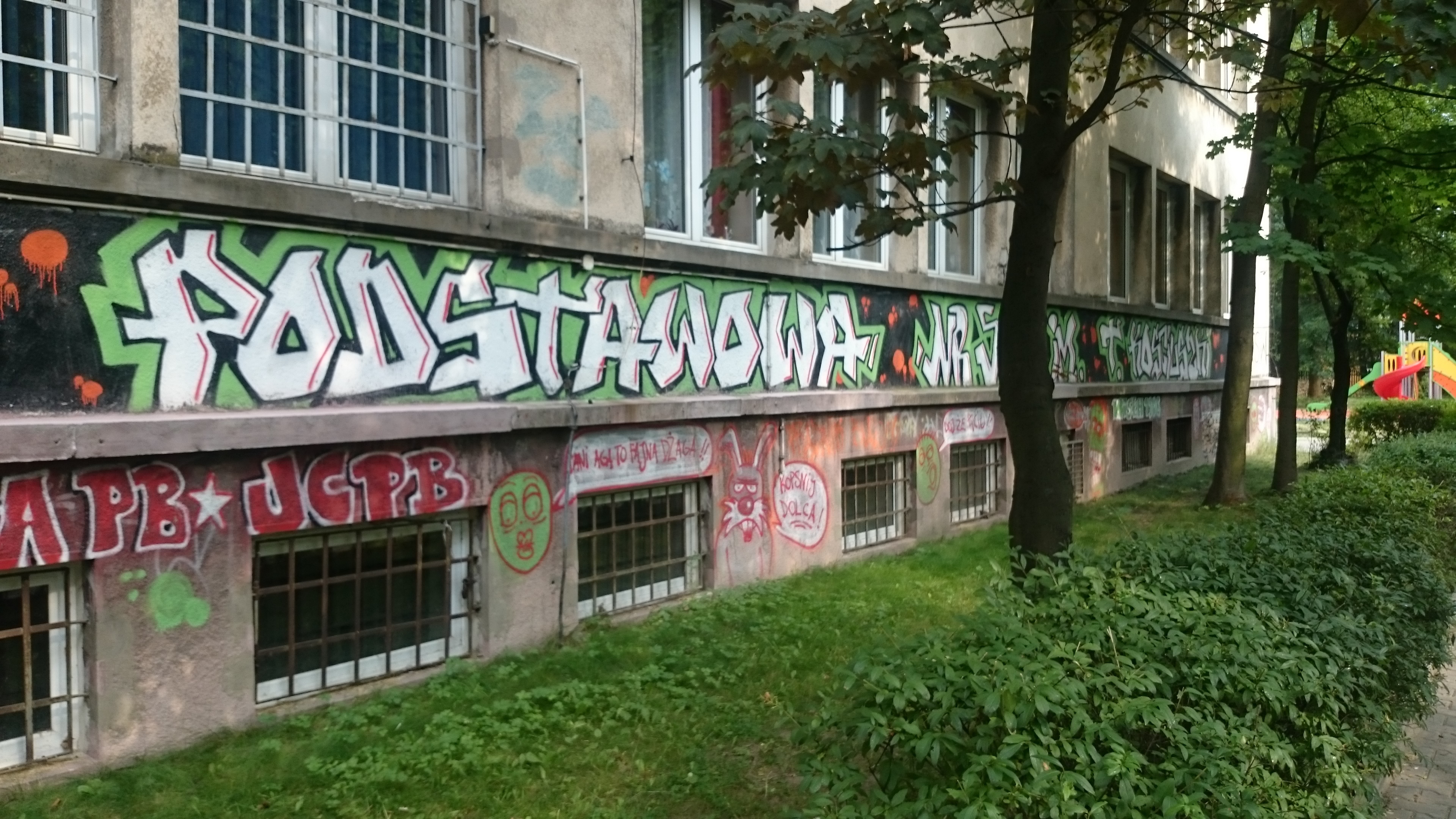 Zdjęcie przed zamalowaniem