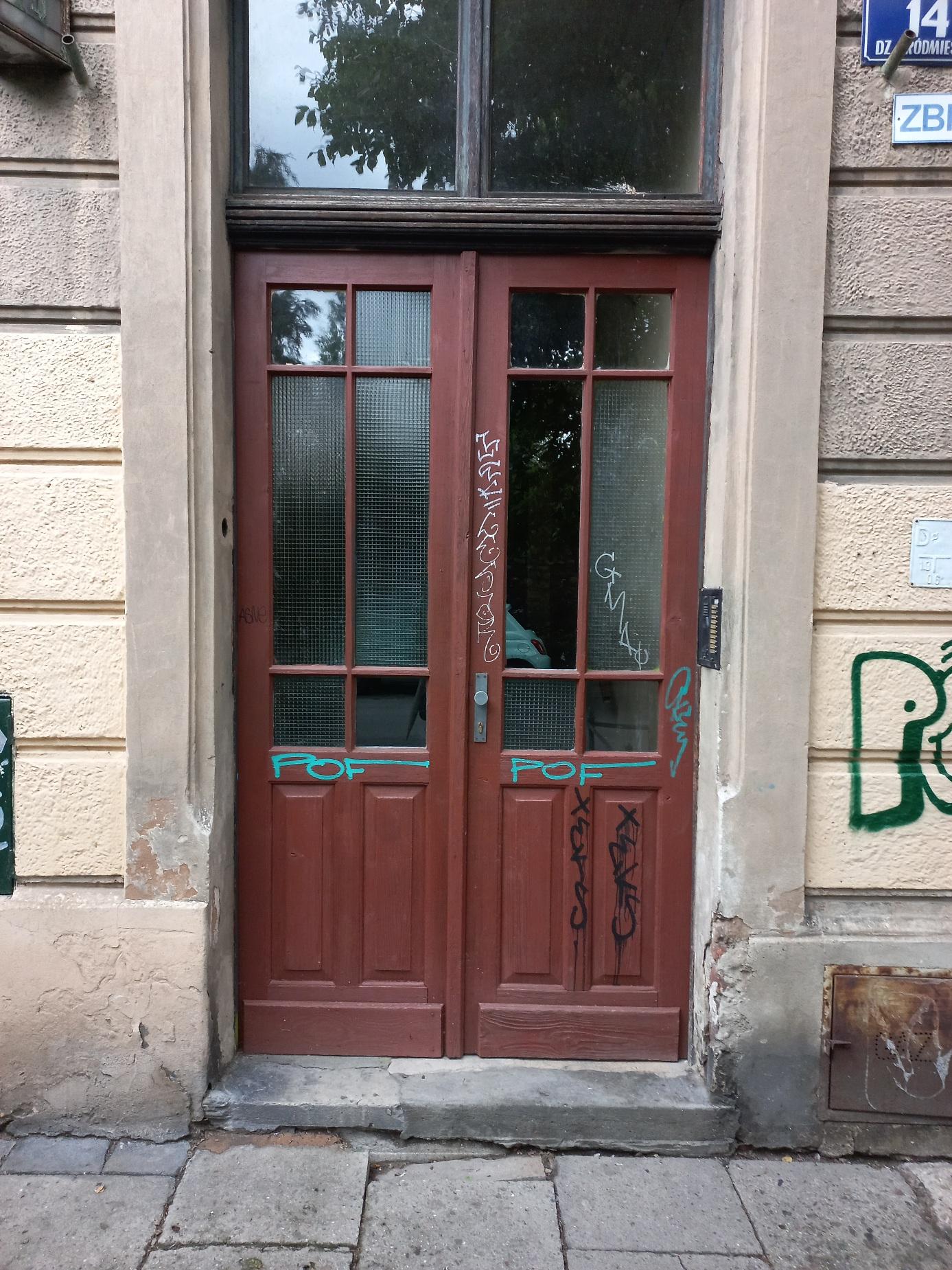 Zdjęcie przed zamalowaniem