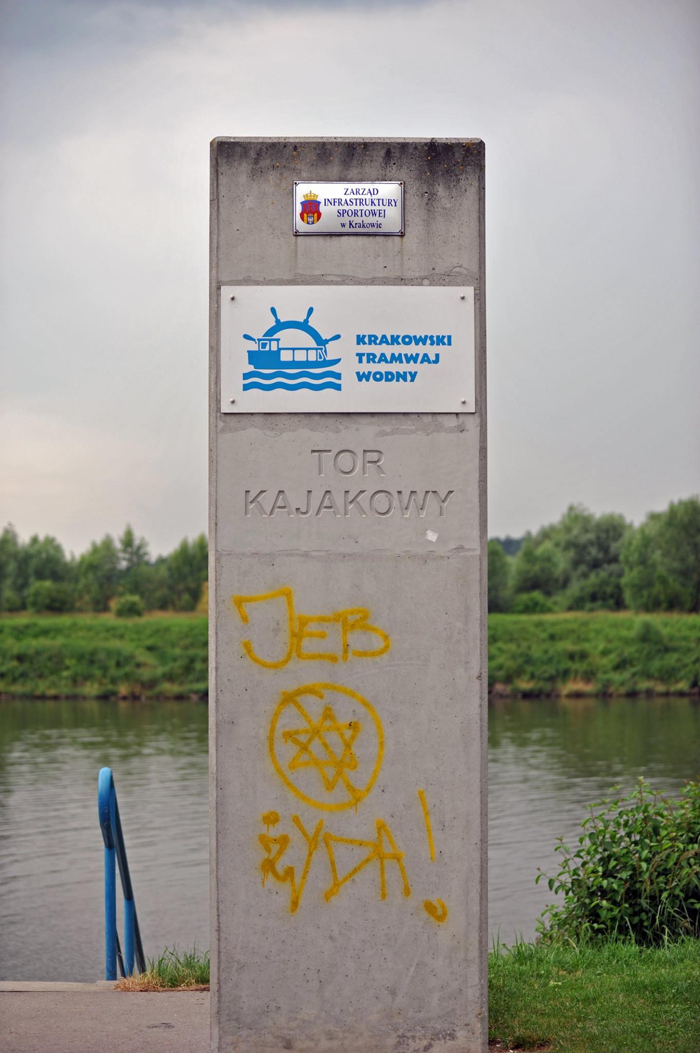 Zdjęcie przed zamalowaniem