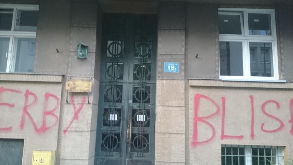 Zdjęcie przed zamalowaniem
