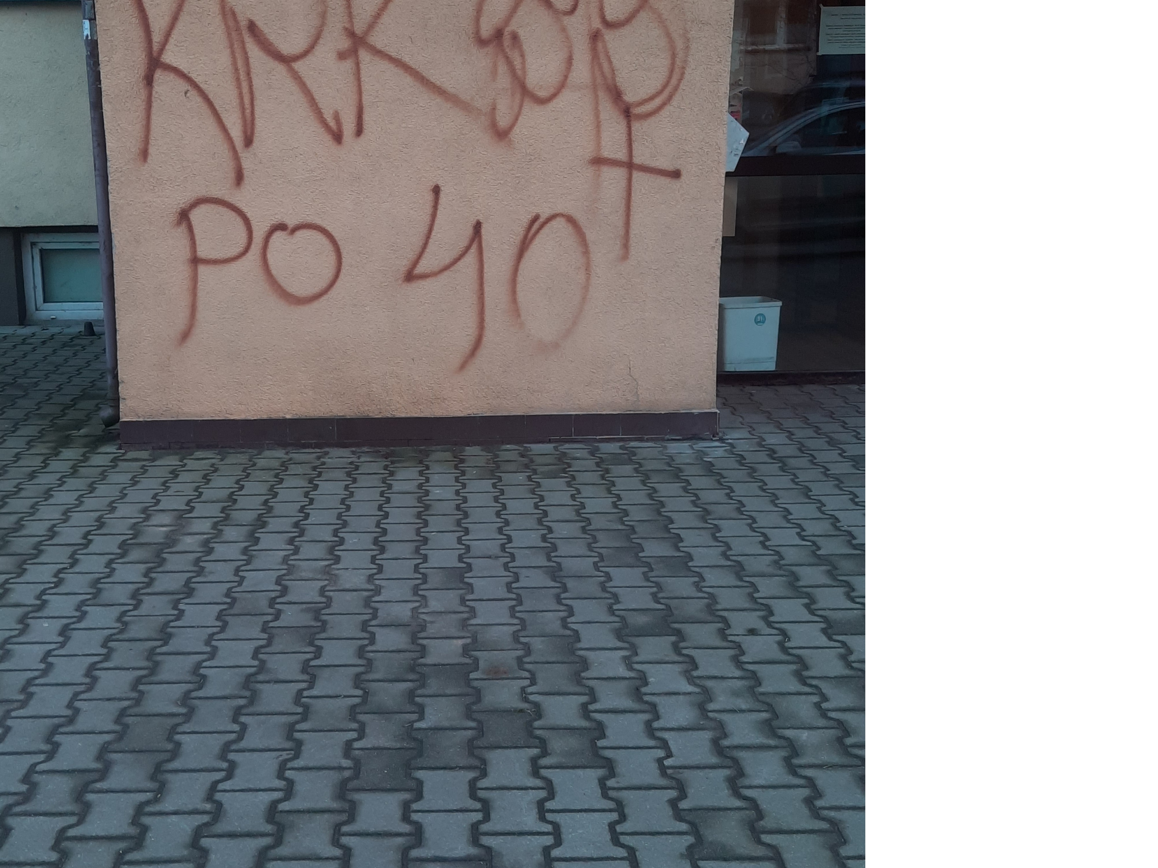 Zdjęcie przed zamalowaniem