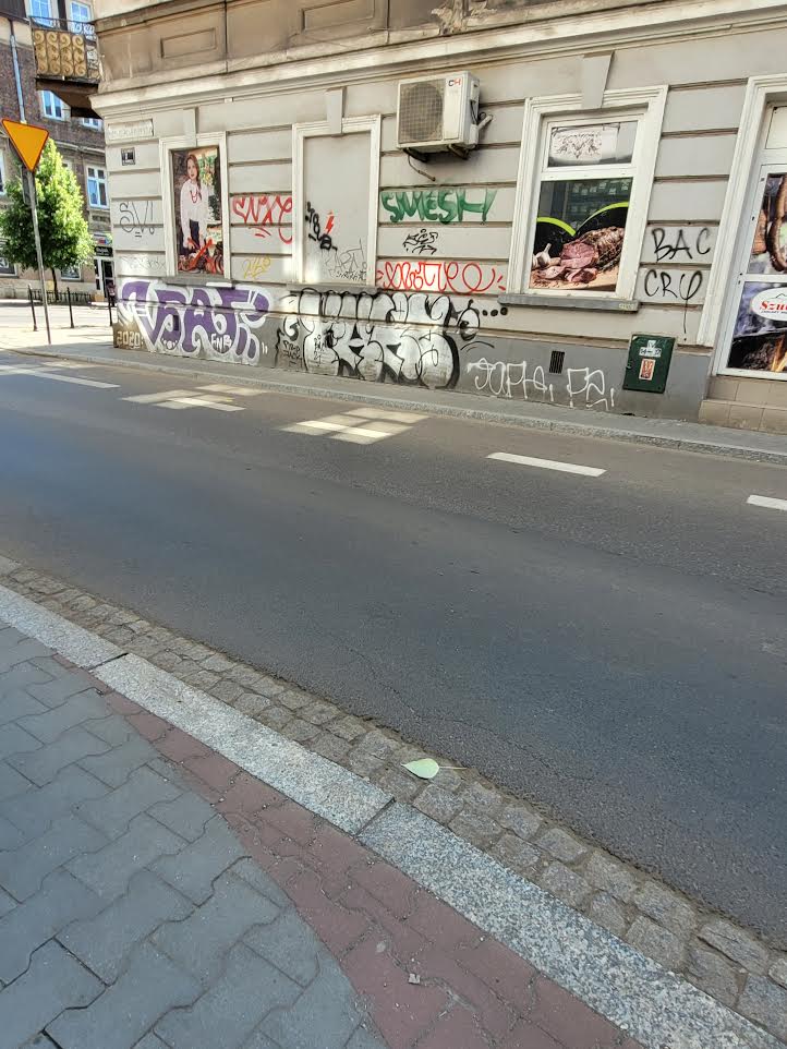 Zdjęcie przed zamalowaniem