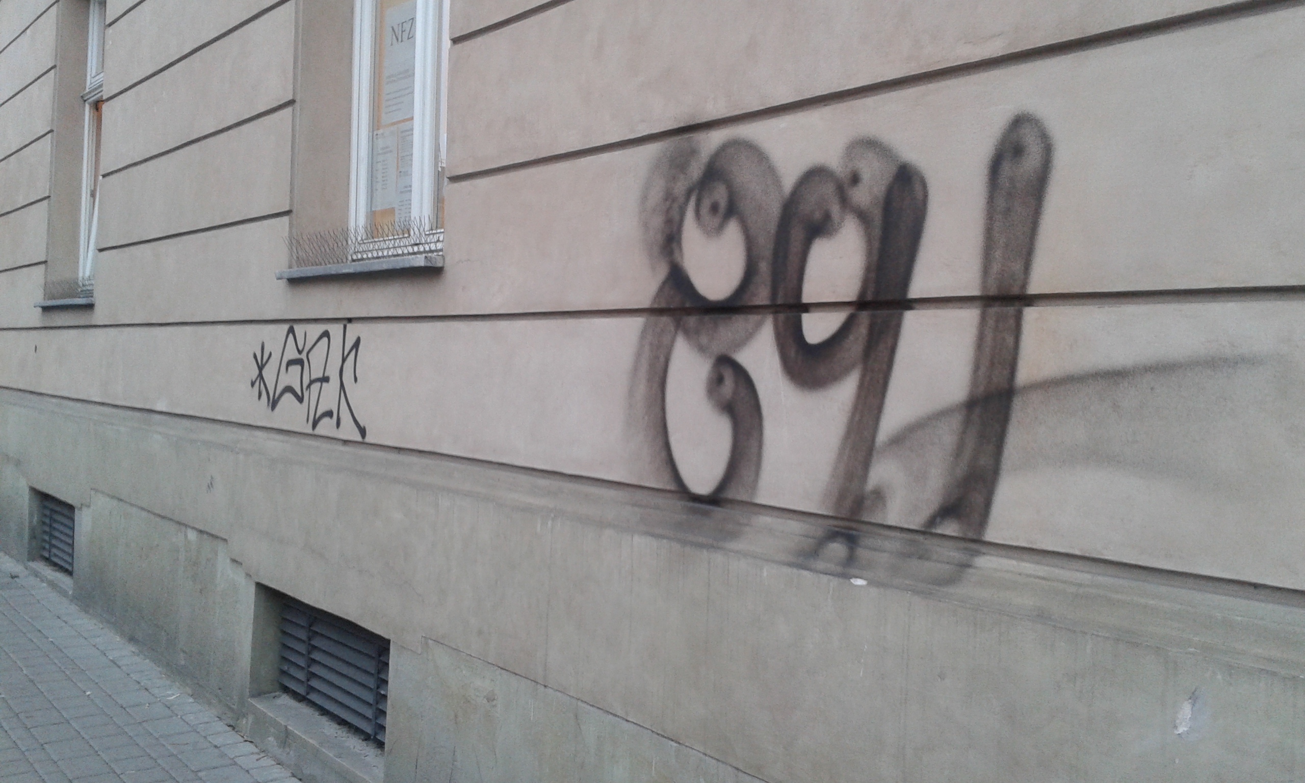 Zdjęcie przed zamalowaniem