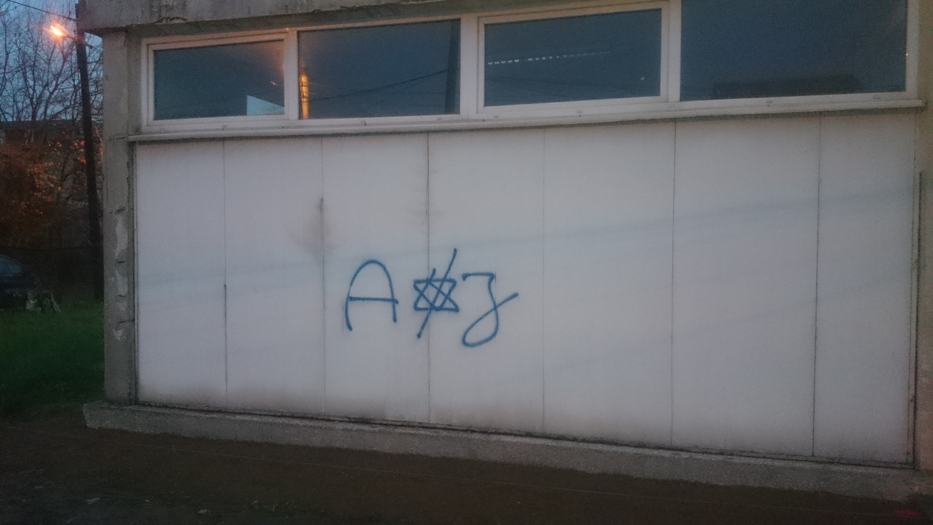 Zdjęcie przed zamalowaniem