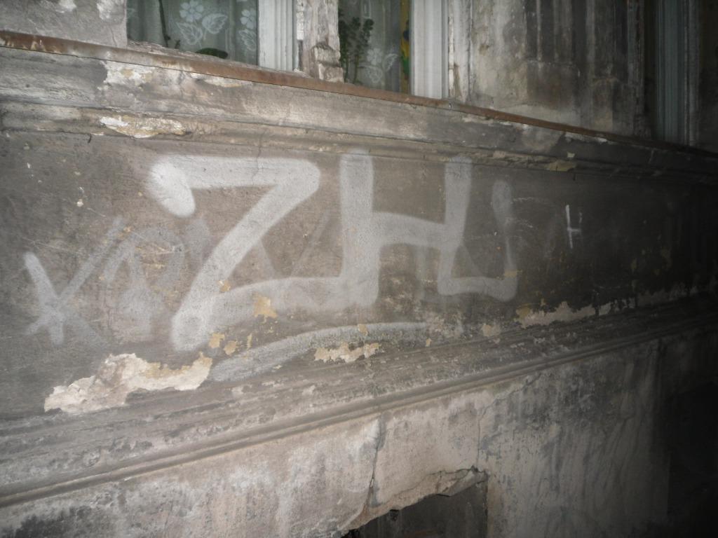 Zdjęcie przed zamalowaniem