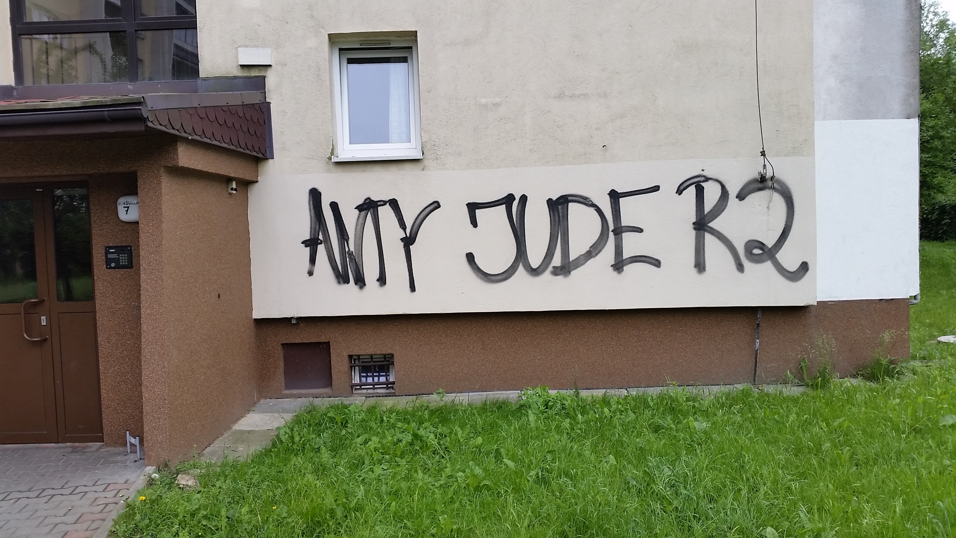 Zdjęcie przed zamalowaniem