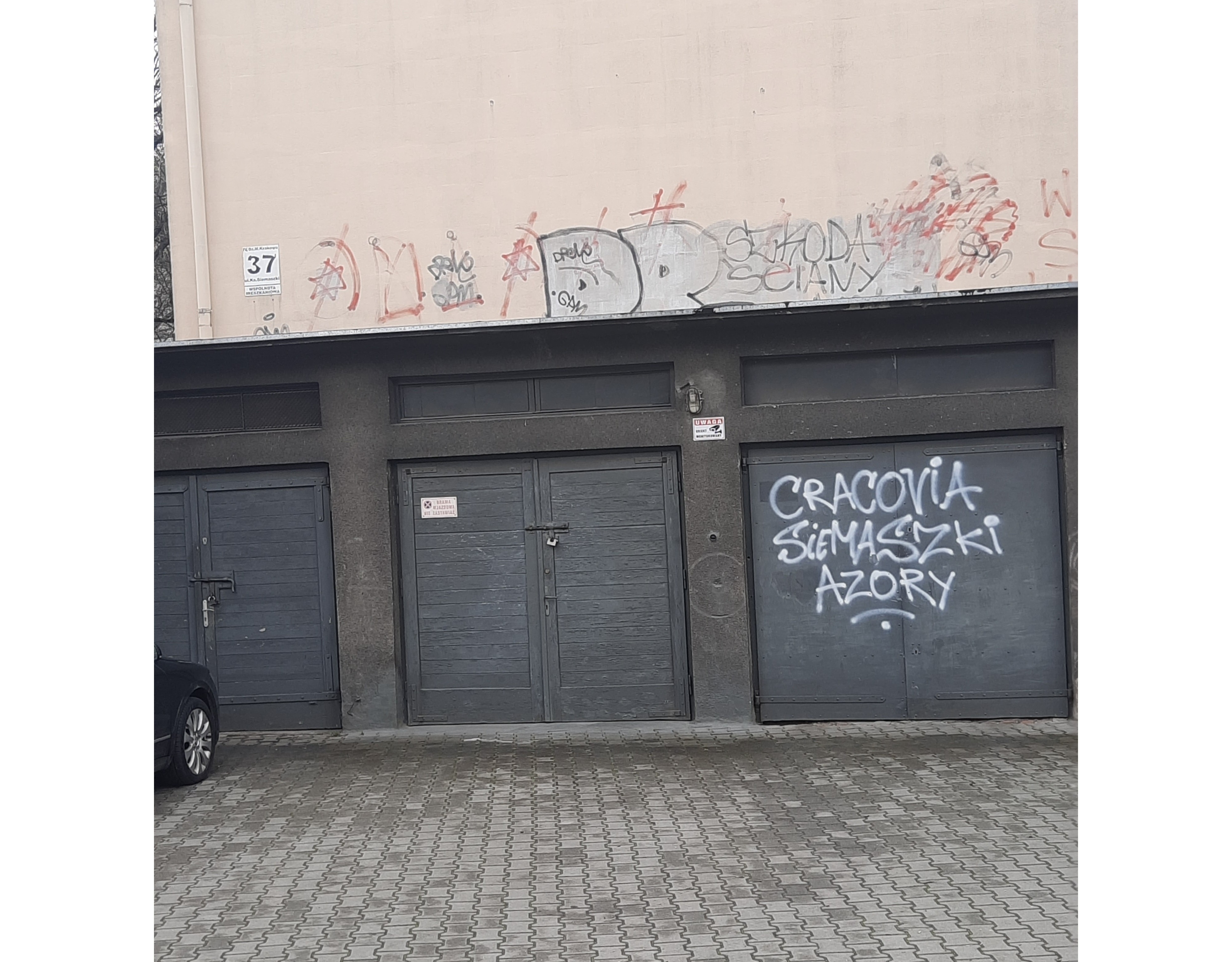 Zdjęcie przed zamalowaniem