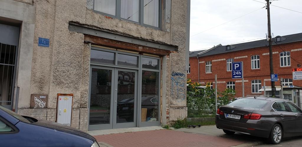 Zdjęcie przed zamalowaniem
