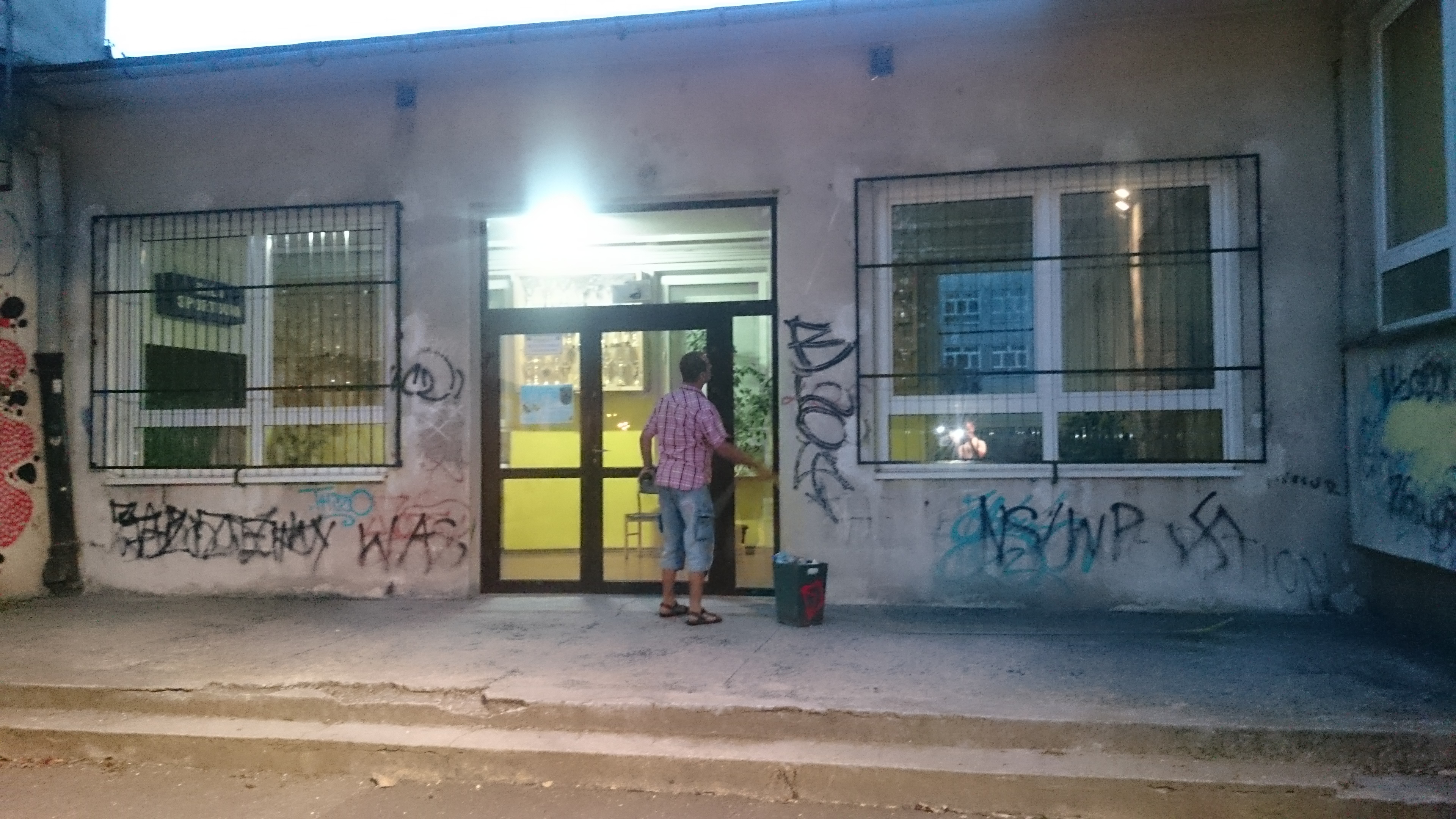 Zdjęcie przed zamalowaniem
