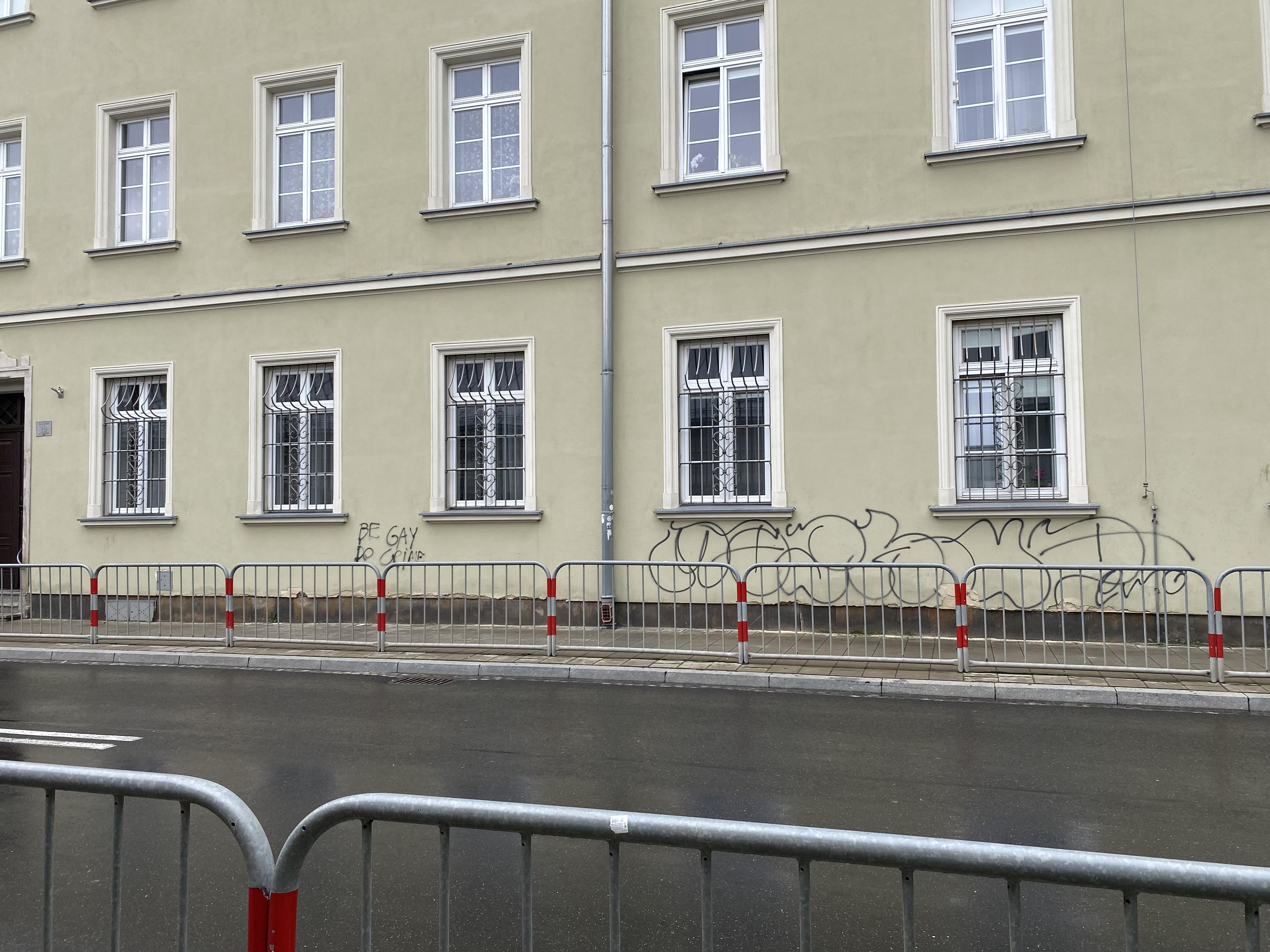 Zdjęcie przed zamalowaniem