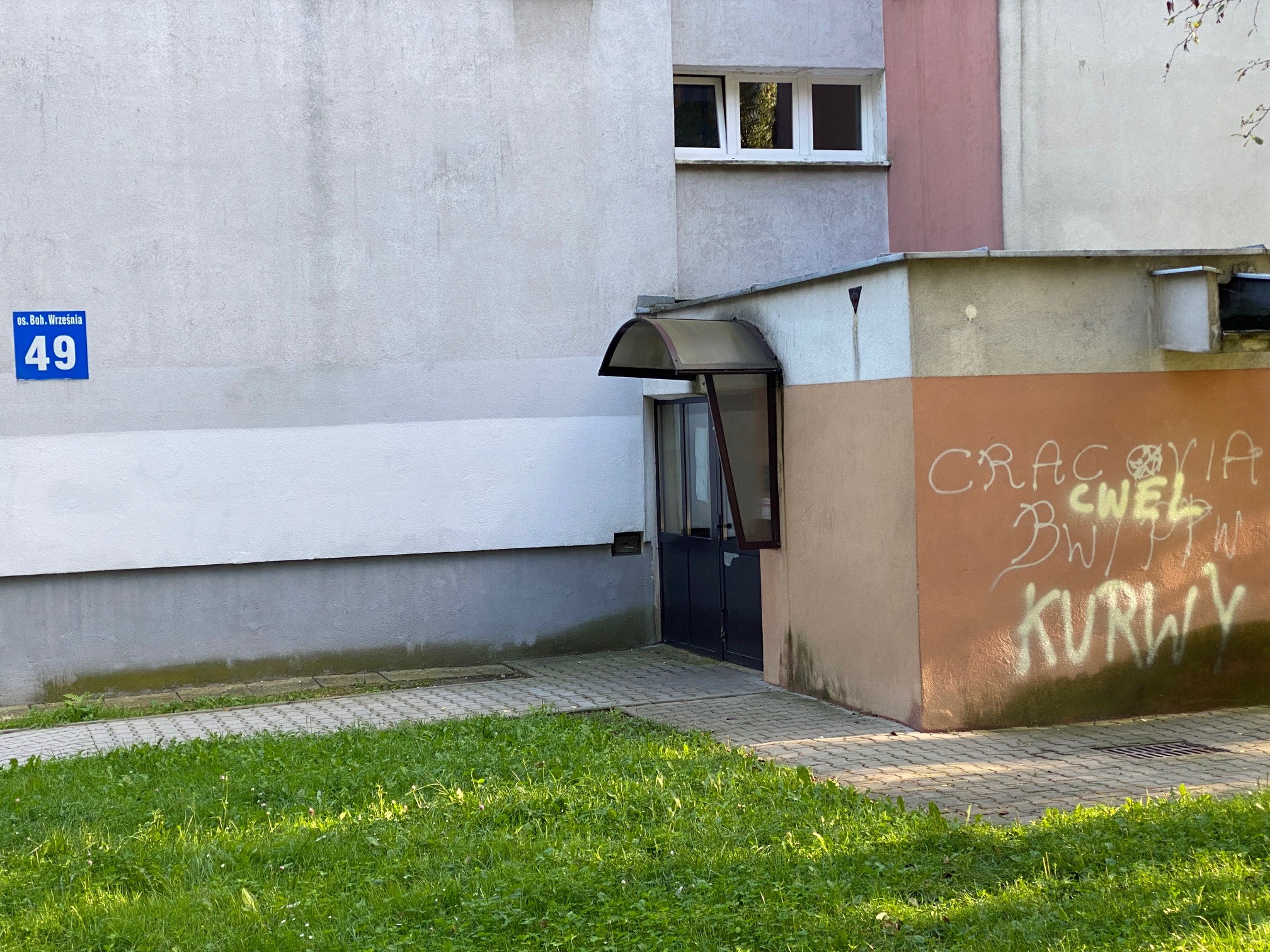 Zdjęcie przed zamalowaniem